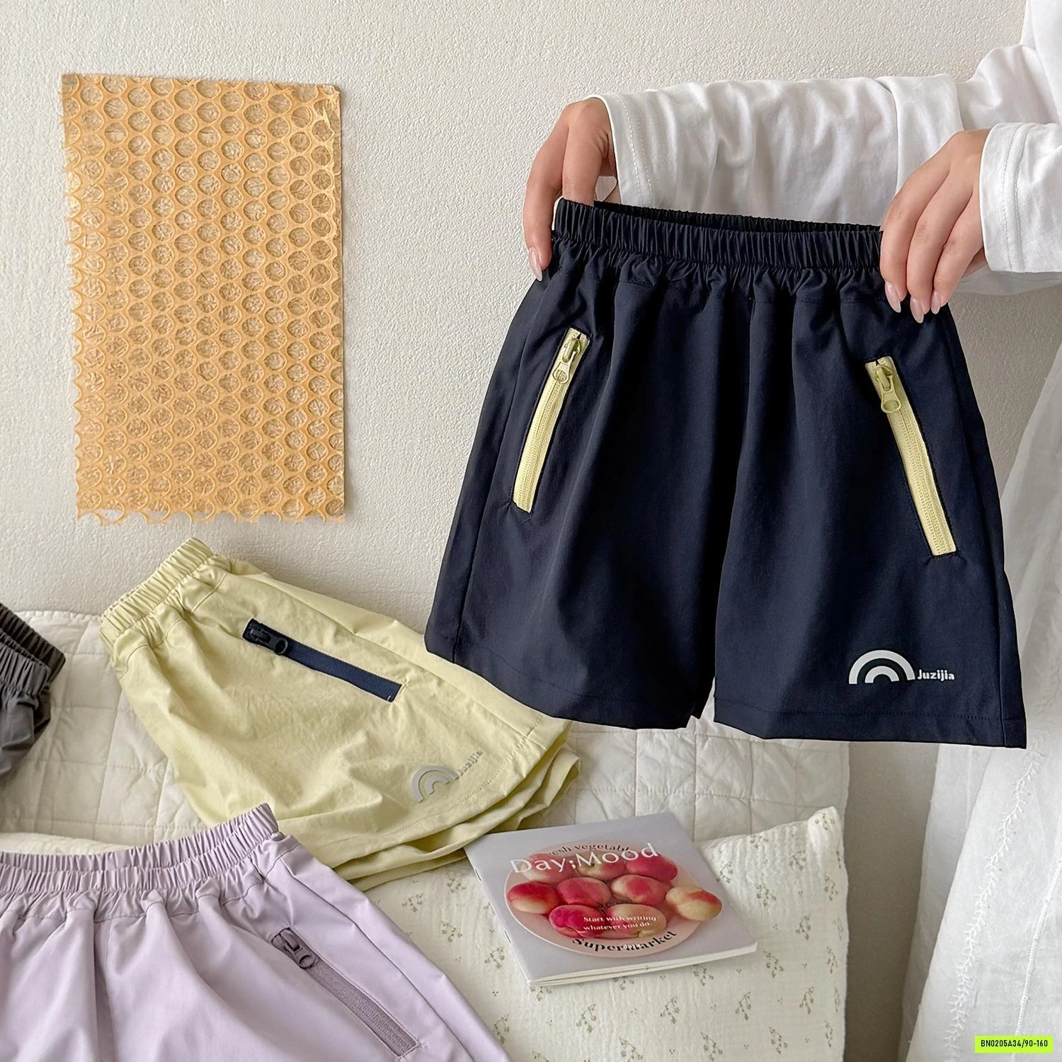 SHORT GIÓ PHỐI MÀU KHÓA