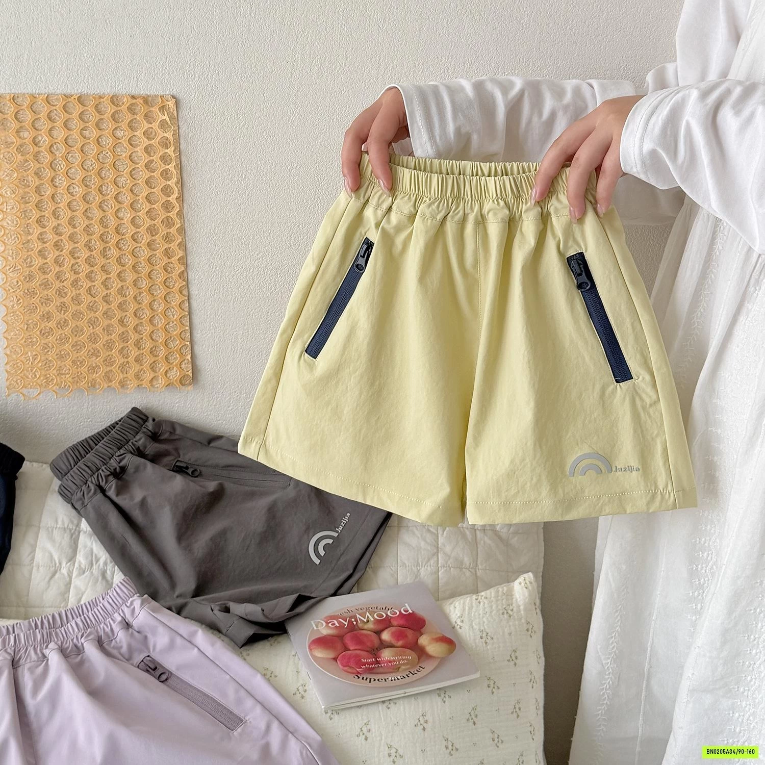 SHORT GIÓ PHỐI MÀU KHÓA