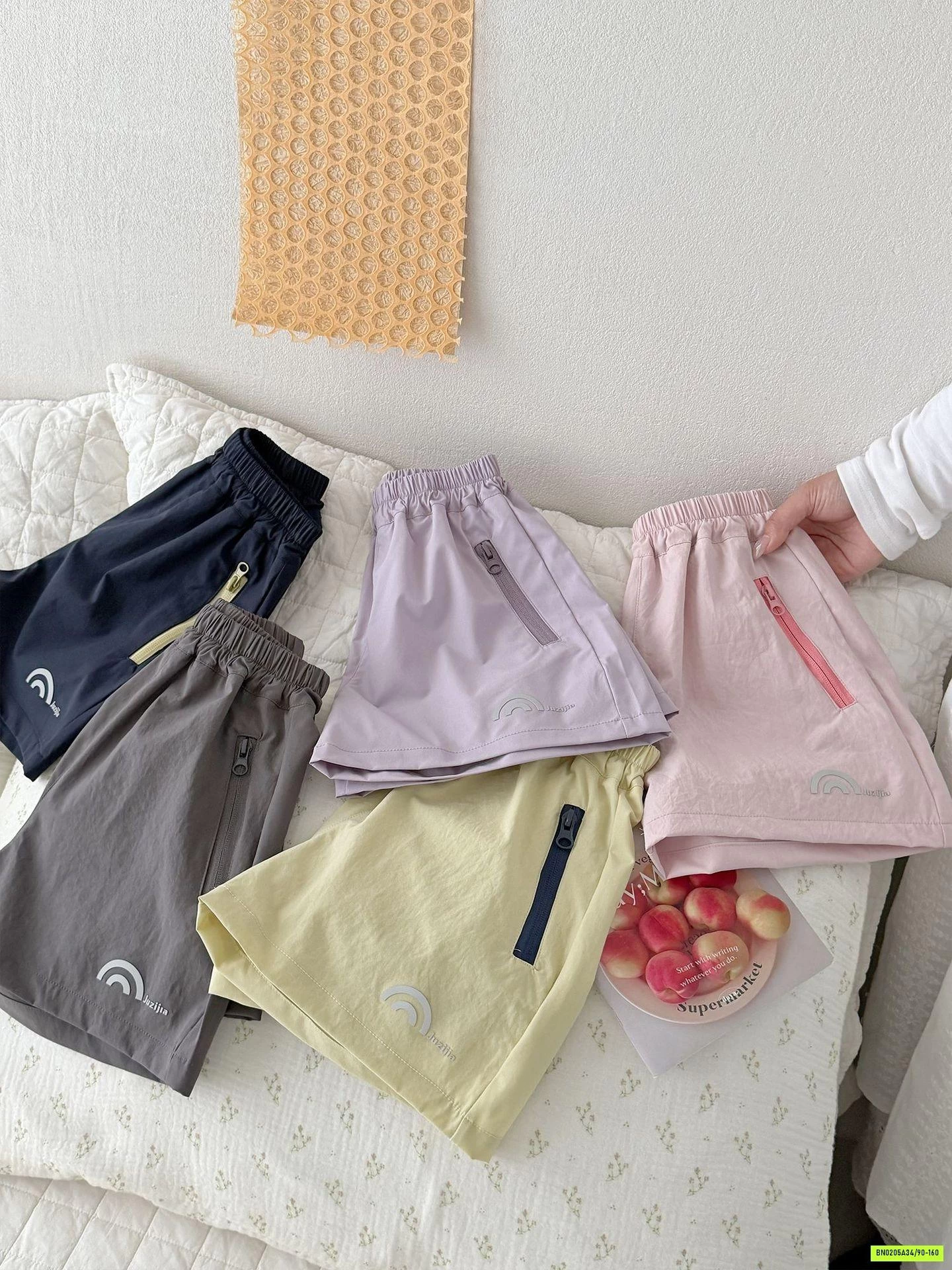 SHORT GIÓ PHỐI MÀU KHÓA