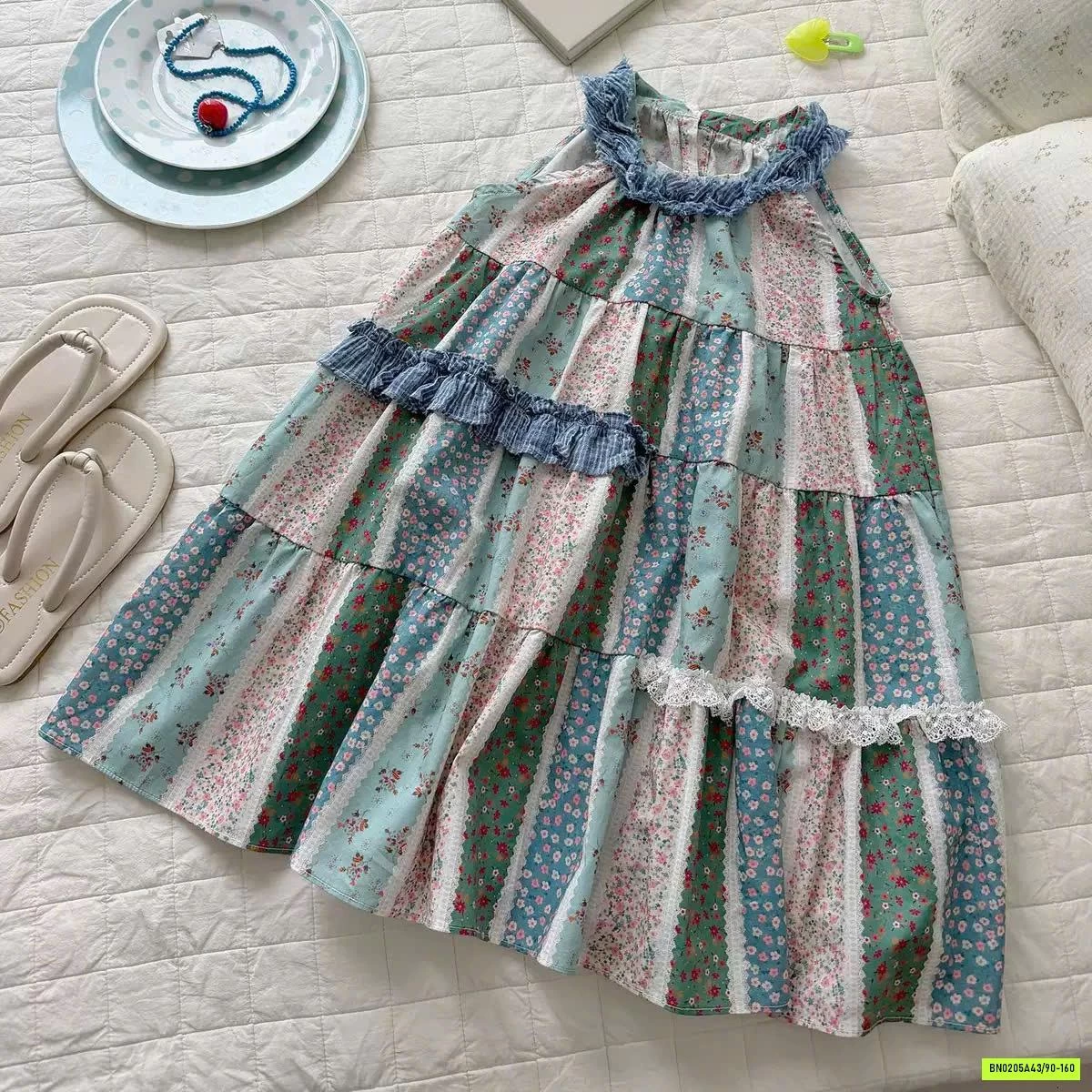 ĐẦM THÔ SẮC MÀU CỔ YẾM