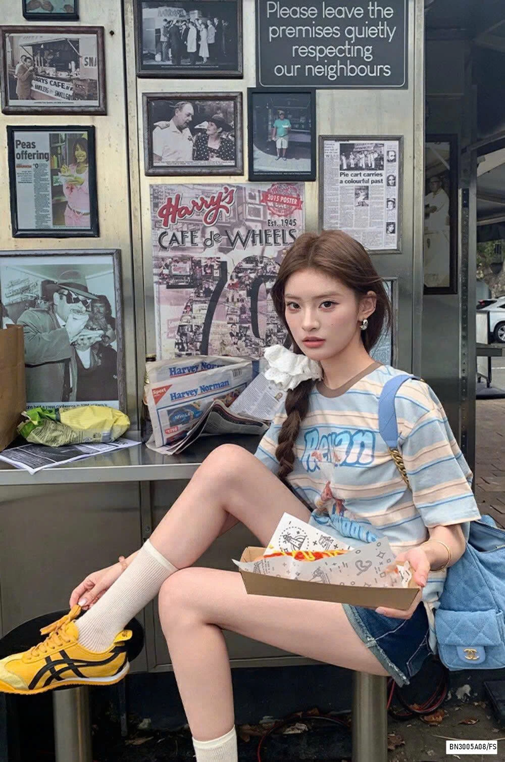 ÁO THUN KẺ XANH IN HÌNH WG.WE