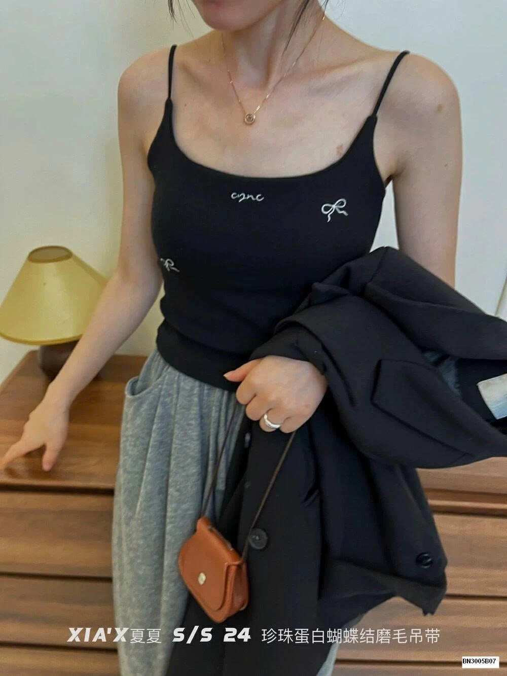 ÁO 2 DÂY HỌA TIẾT NƠ