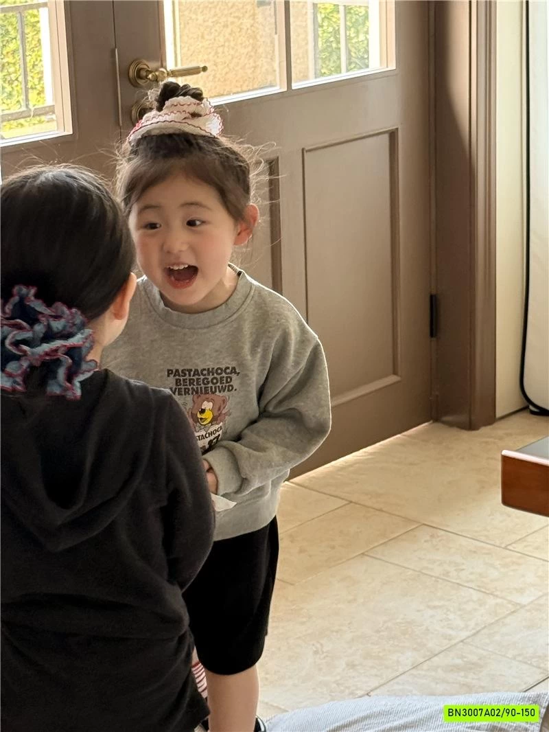 ÁO NỈ XÁM IN GẤU