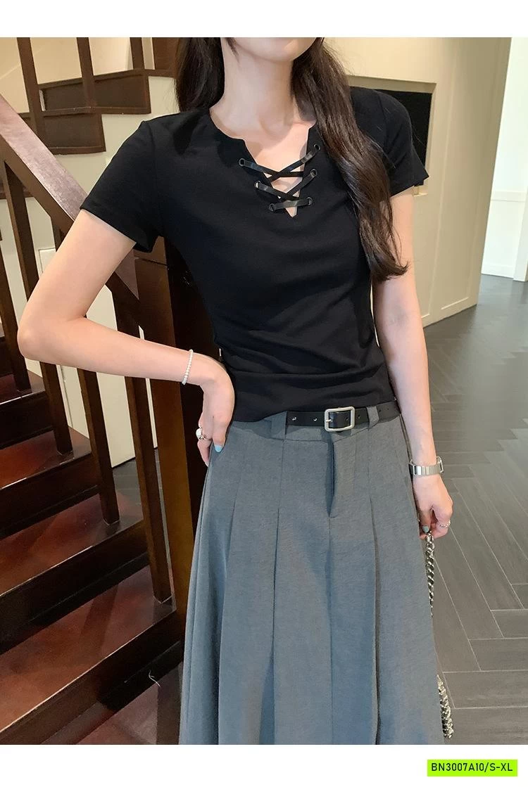 ÁO THUN NGẮN TAY CỔ V