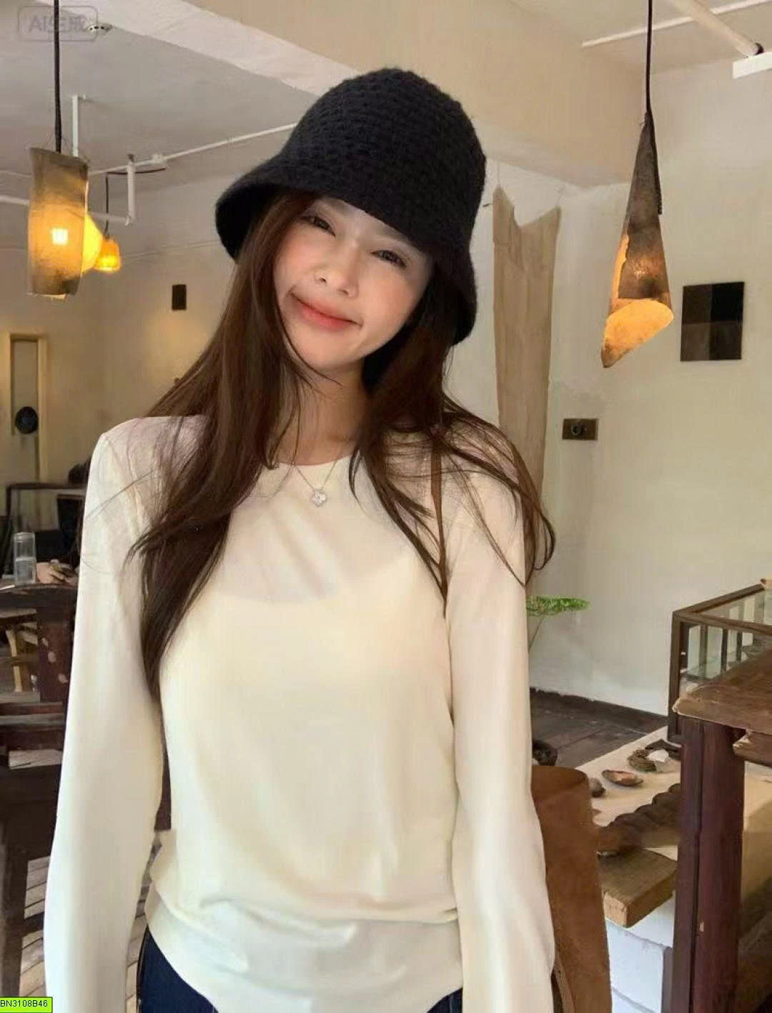 ÁO THUN CỔ TRÒN ĐÍNH TIM EGG.SMILE