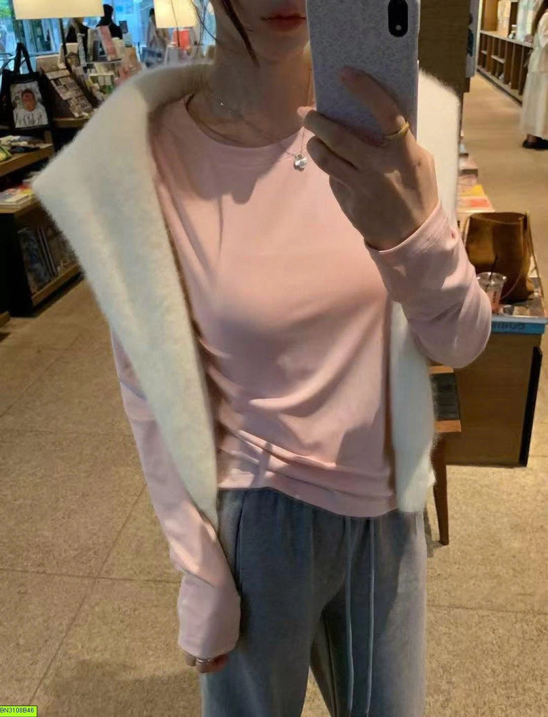 ÁO THUN CỔ TRÒN ĐÍNH TIM EGG.SMILE