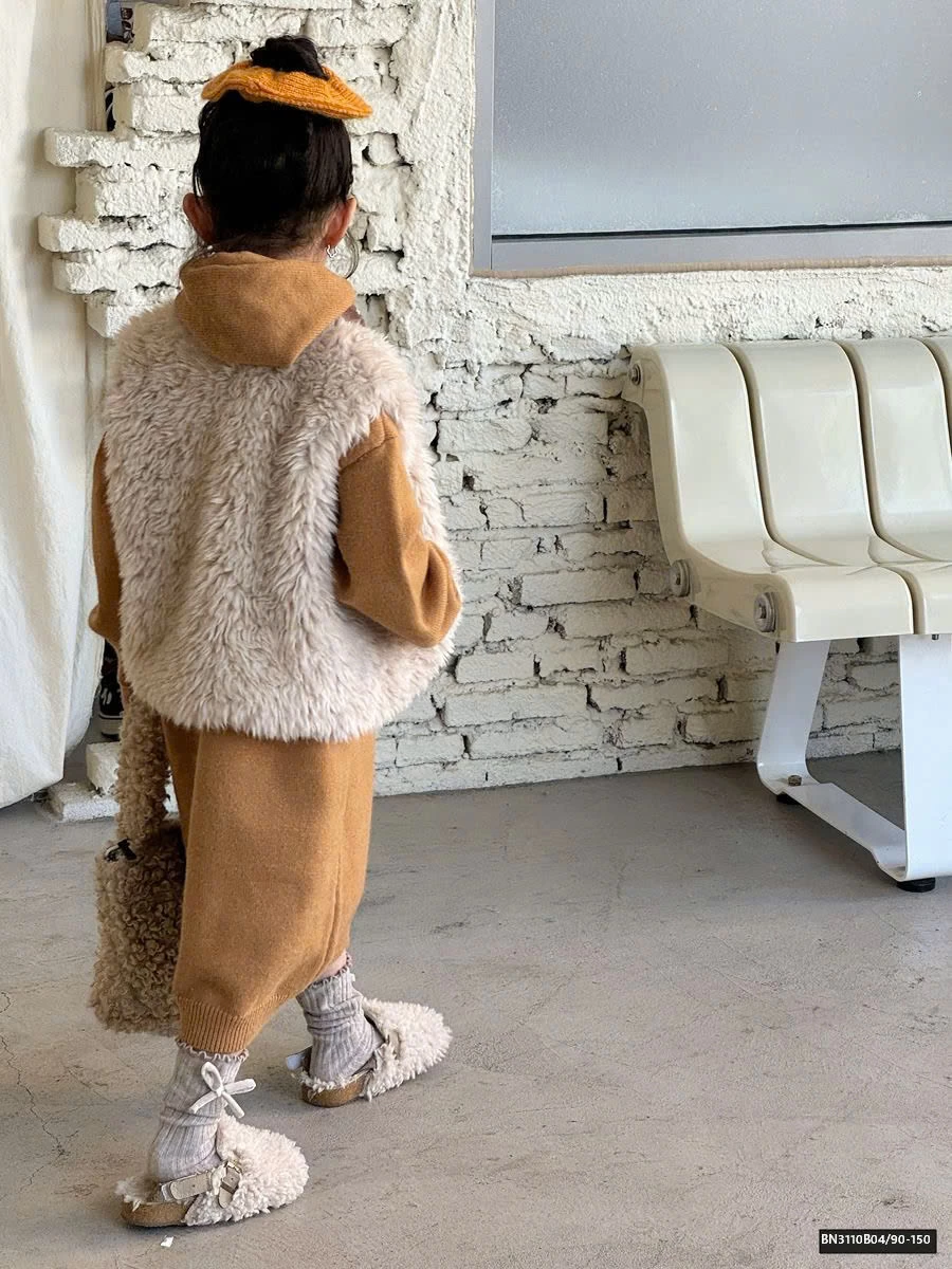 VÁY LEN DÁNG SUÔNG CÓ MŨ