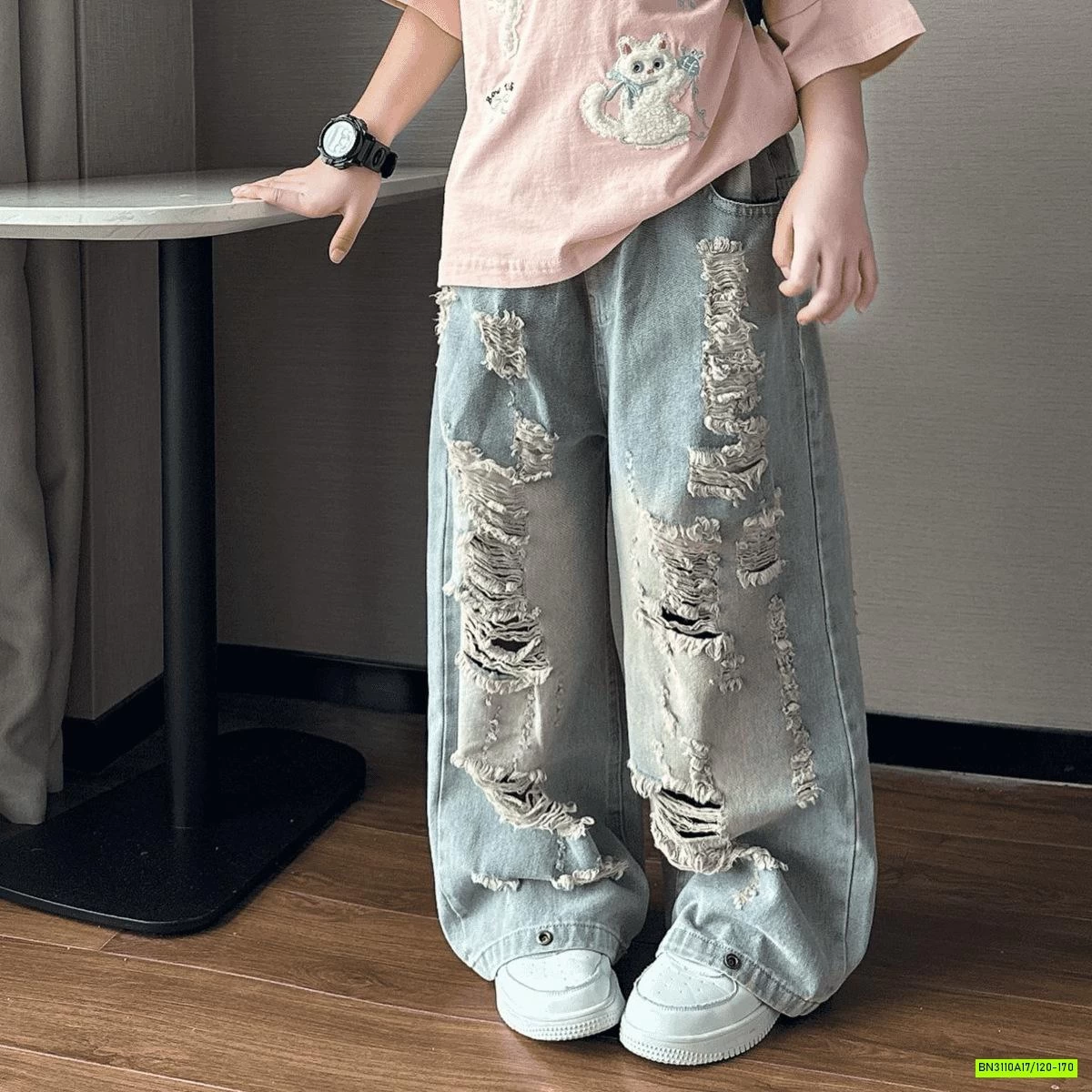 ÁO HỒNG MIX JEANS SUÔNG RÁCH