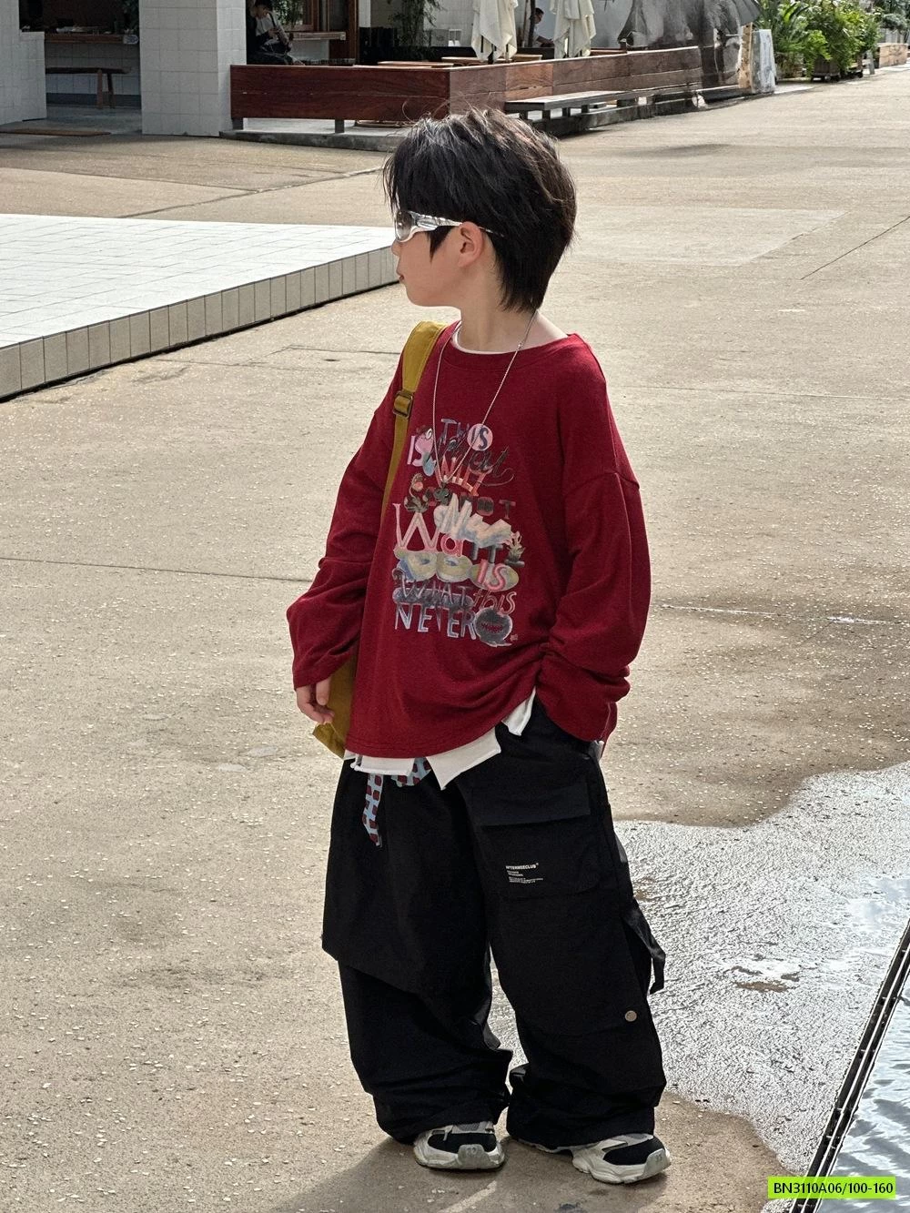 ÁO THUN ĐỎ IN HÌNH