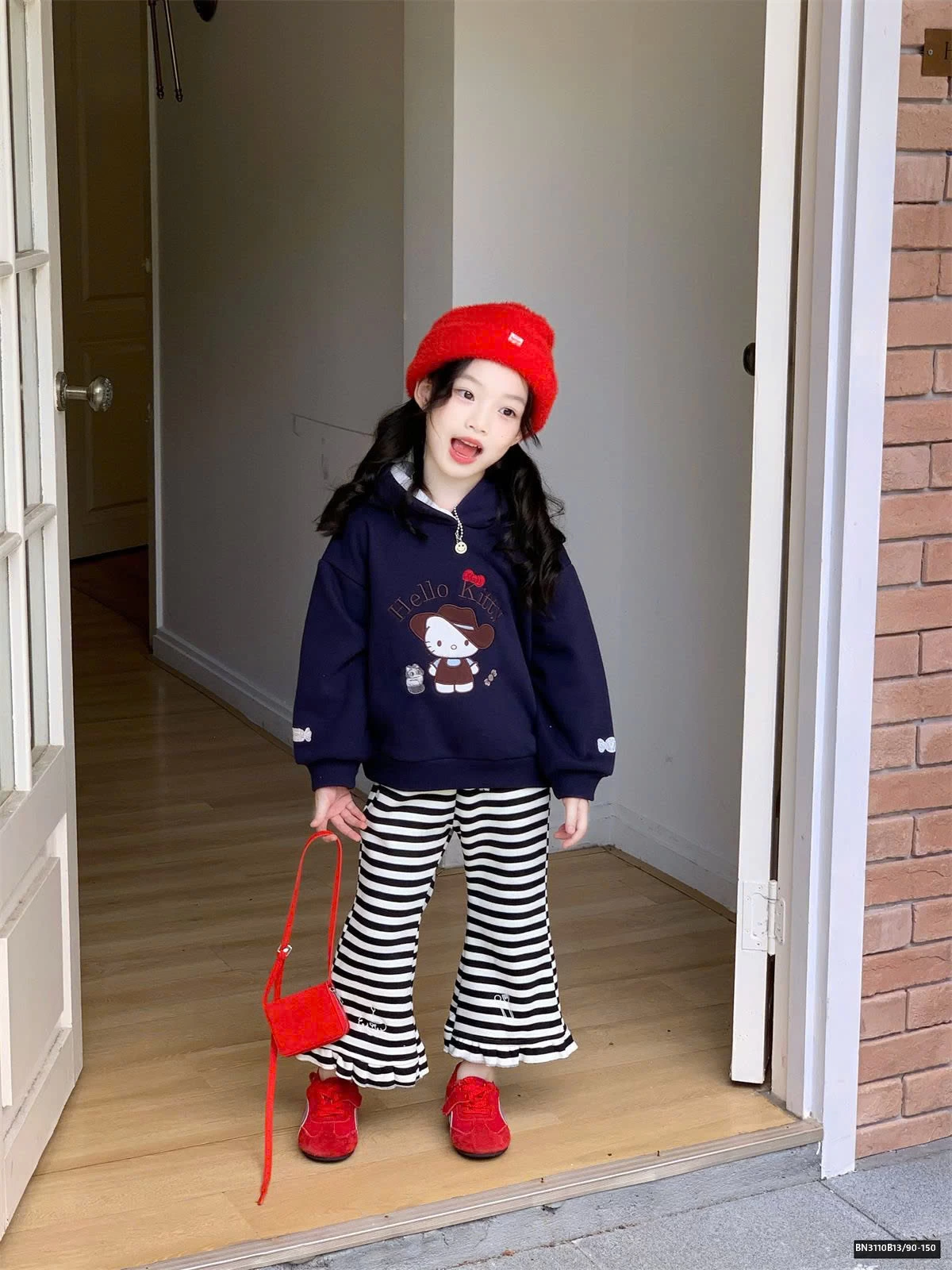 SÉT ÁO NỈ KITTY MIX QUẦN KẺ LOE