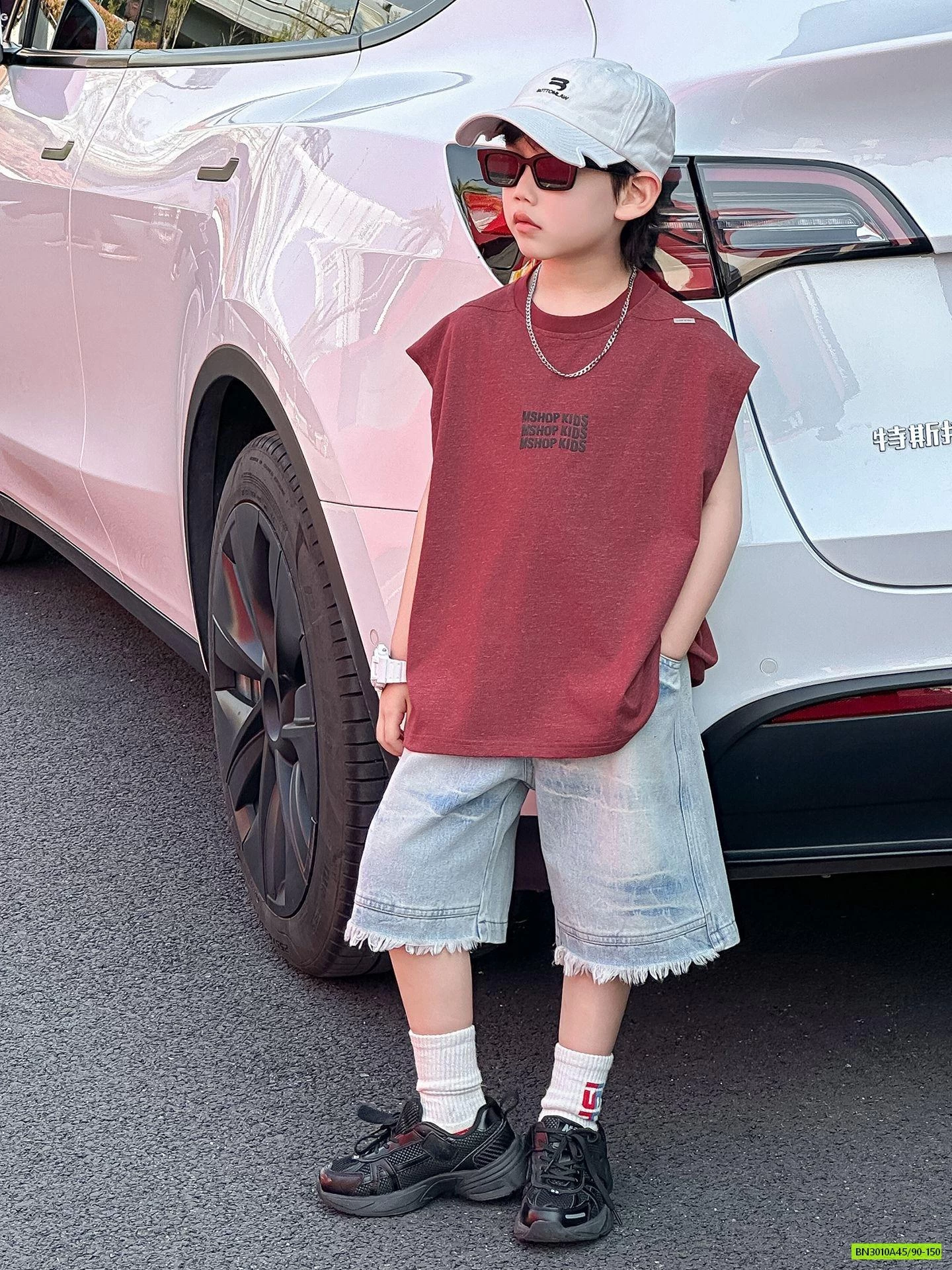 TANKTOP IN CHỮ NỔI