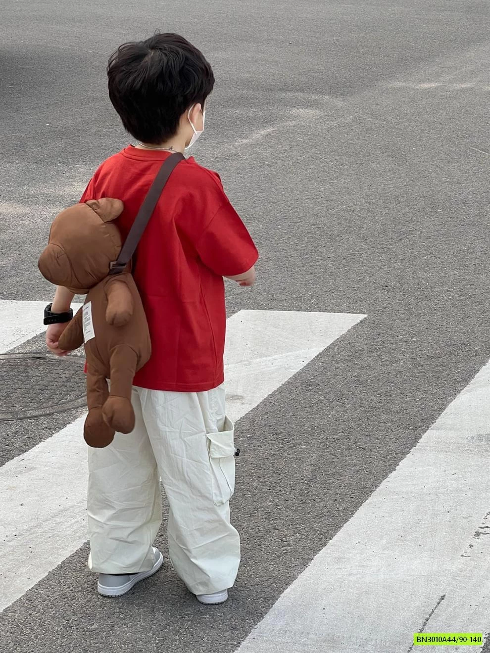 ÁO THUN ĐỎ IN SẮC MÀU