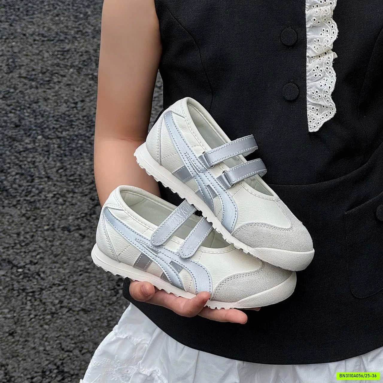 GIÀY QUAI DÁN CHO BÉ IU PHỐI MÀU QUAI