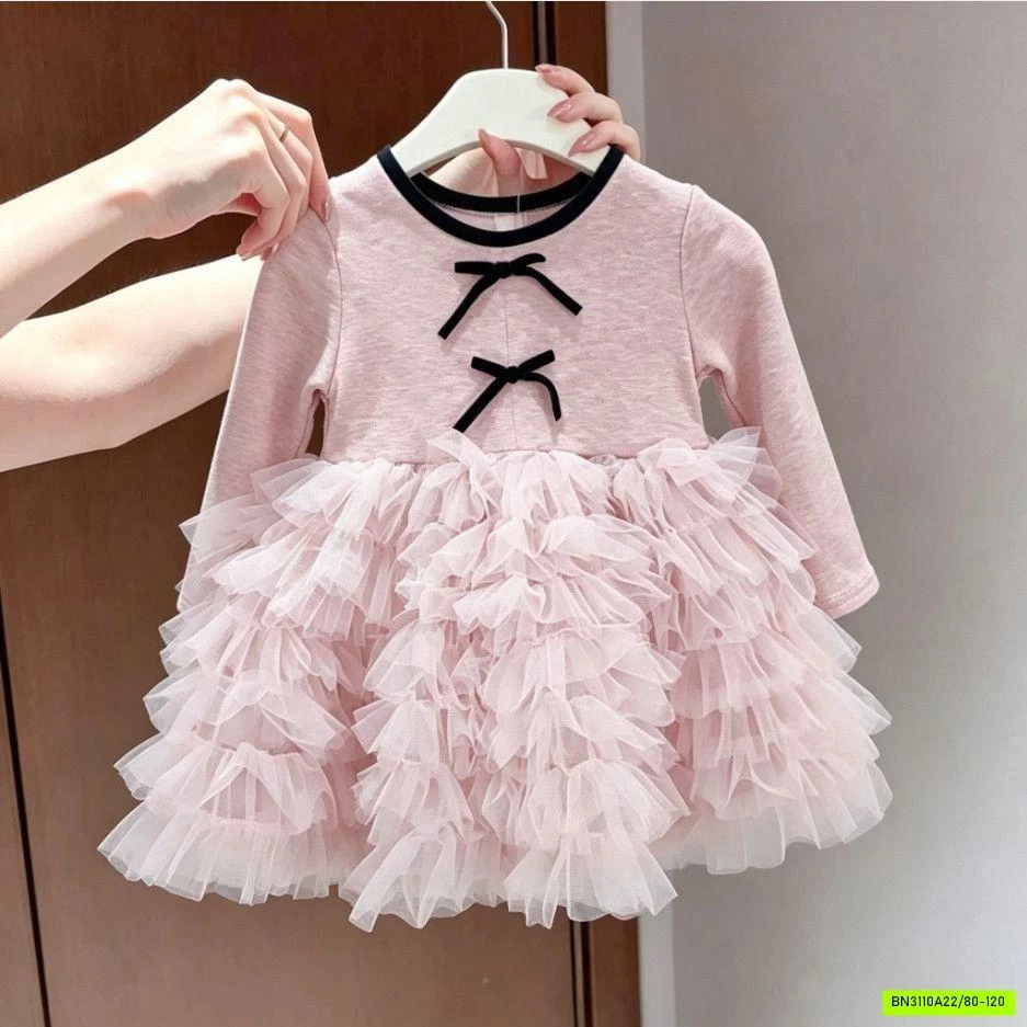 ĐẦM HỒNG CHÂN VOAN BÉ GÁI