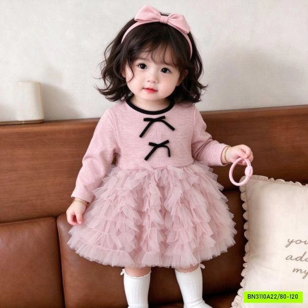 ĐẦM HỒNG CHÂN VOAN BÉ GÁI