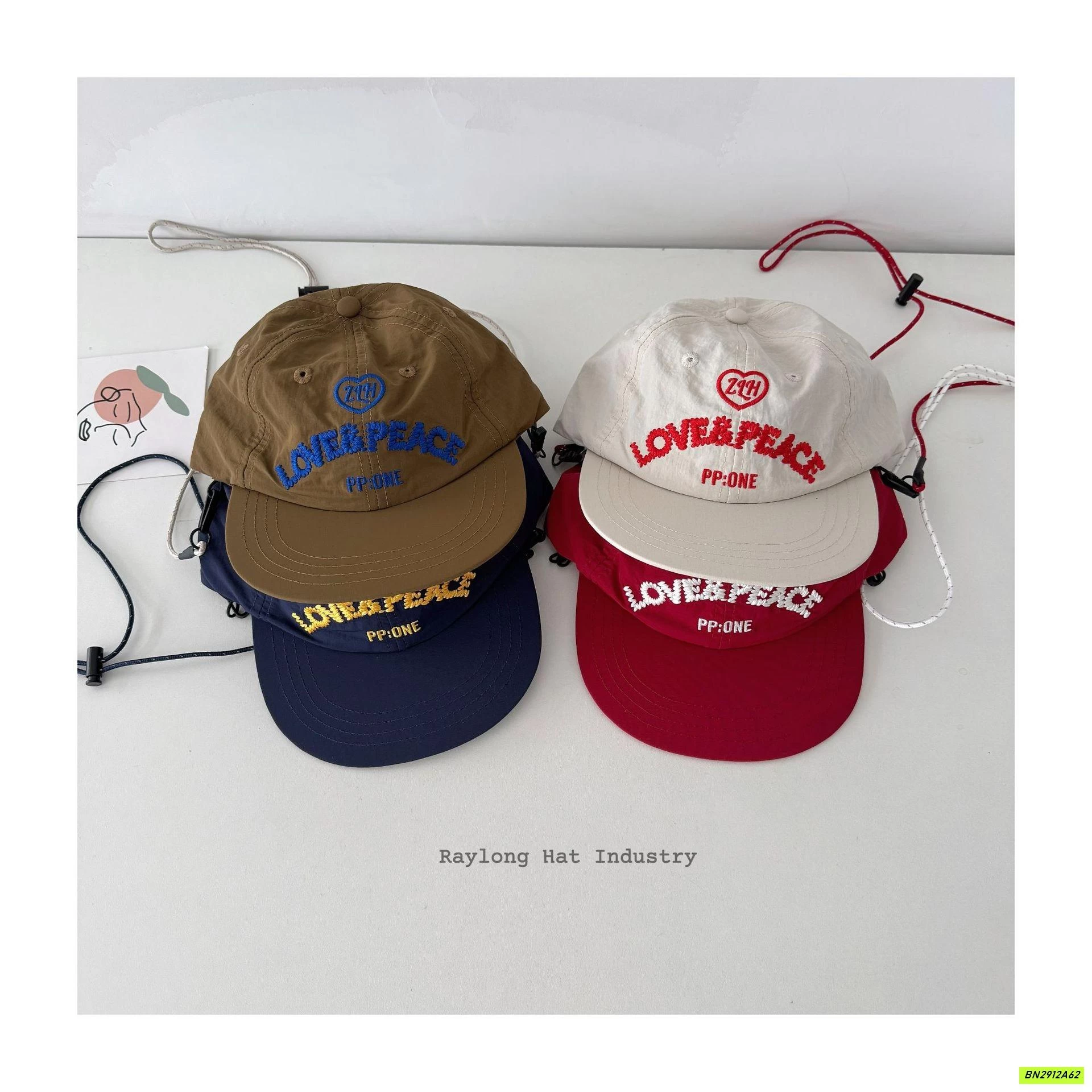 MŨ KẾT TÁN PHẲNG THÊU CHỮ