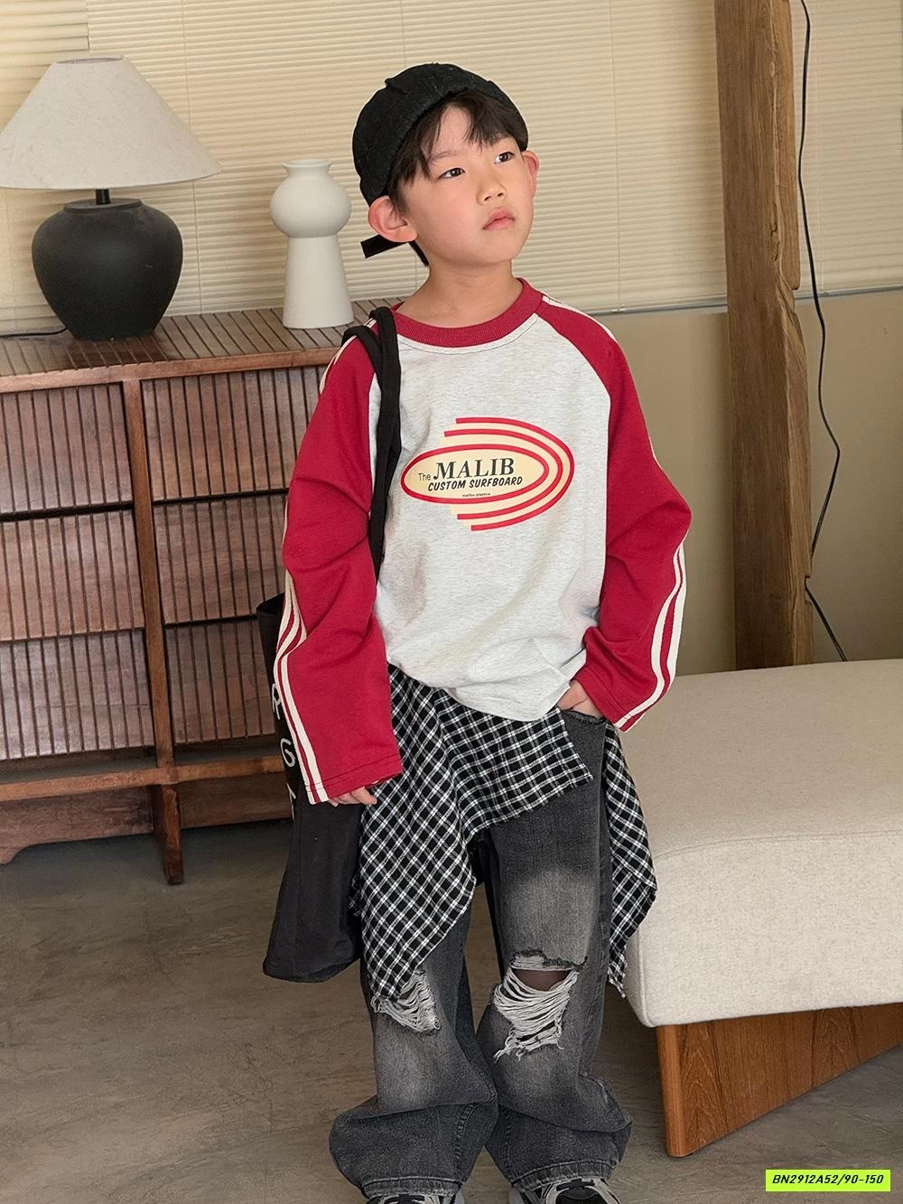 ÁO THUN XÁM PHỐI TAY ĐỎ