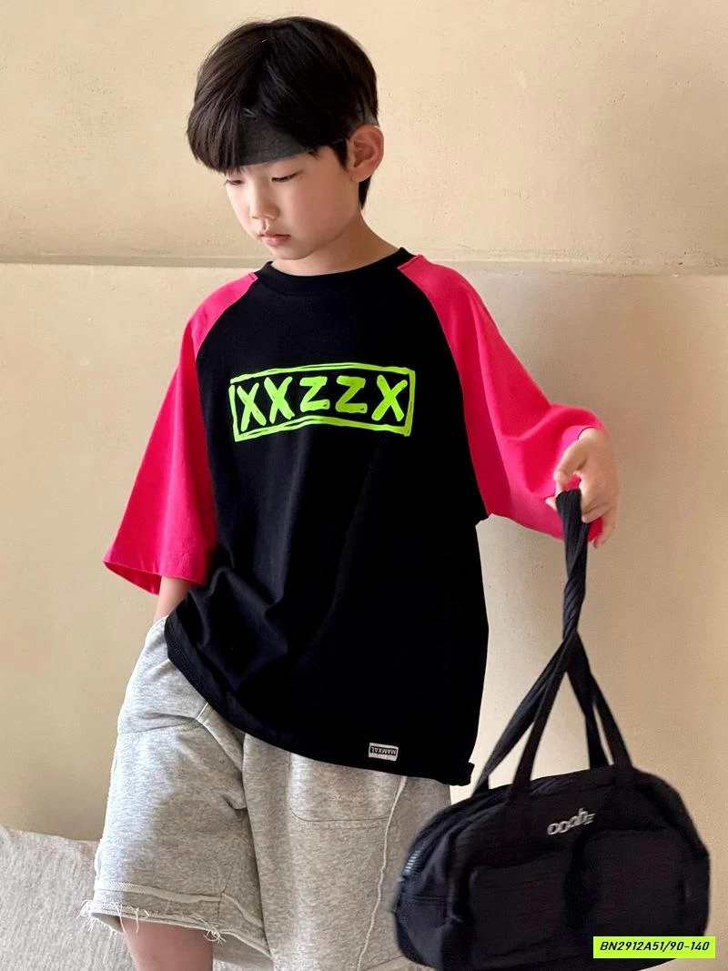 ÁO THUN PHỐI MÀU TAY IN CHỮ