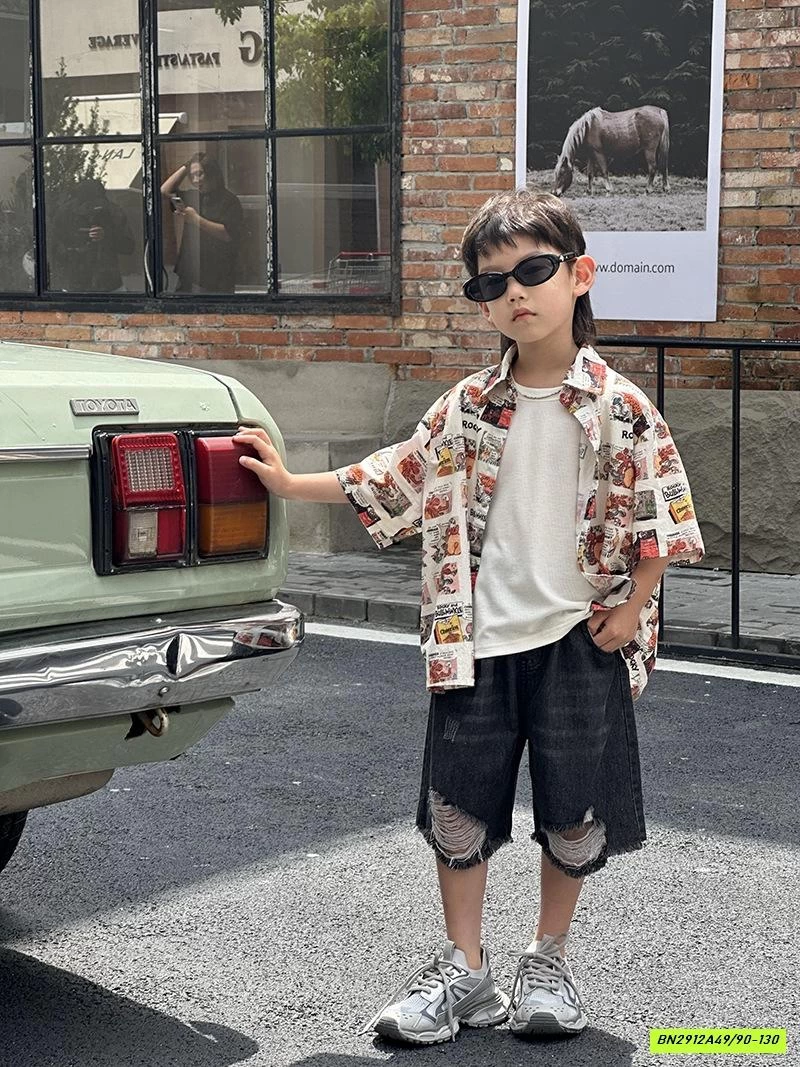 SHORT JEANS ĐEN RÁCH GỐI