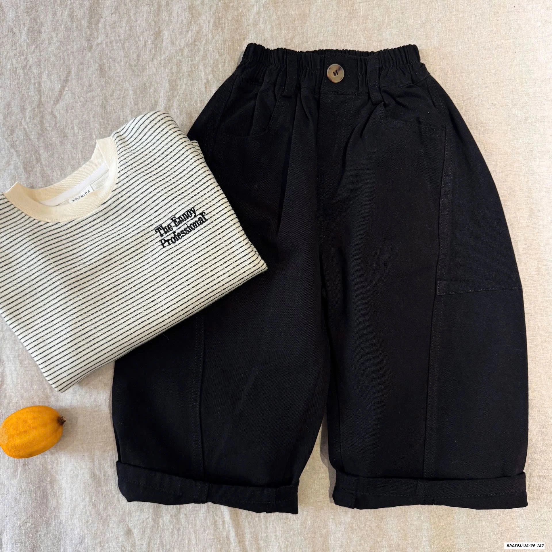 ÁO KẺ THÊU CHỮ NGỰC