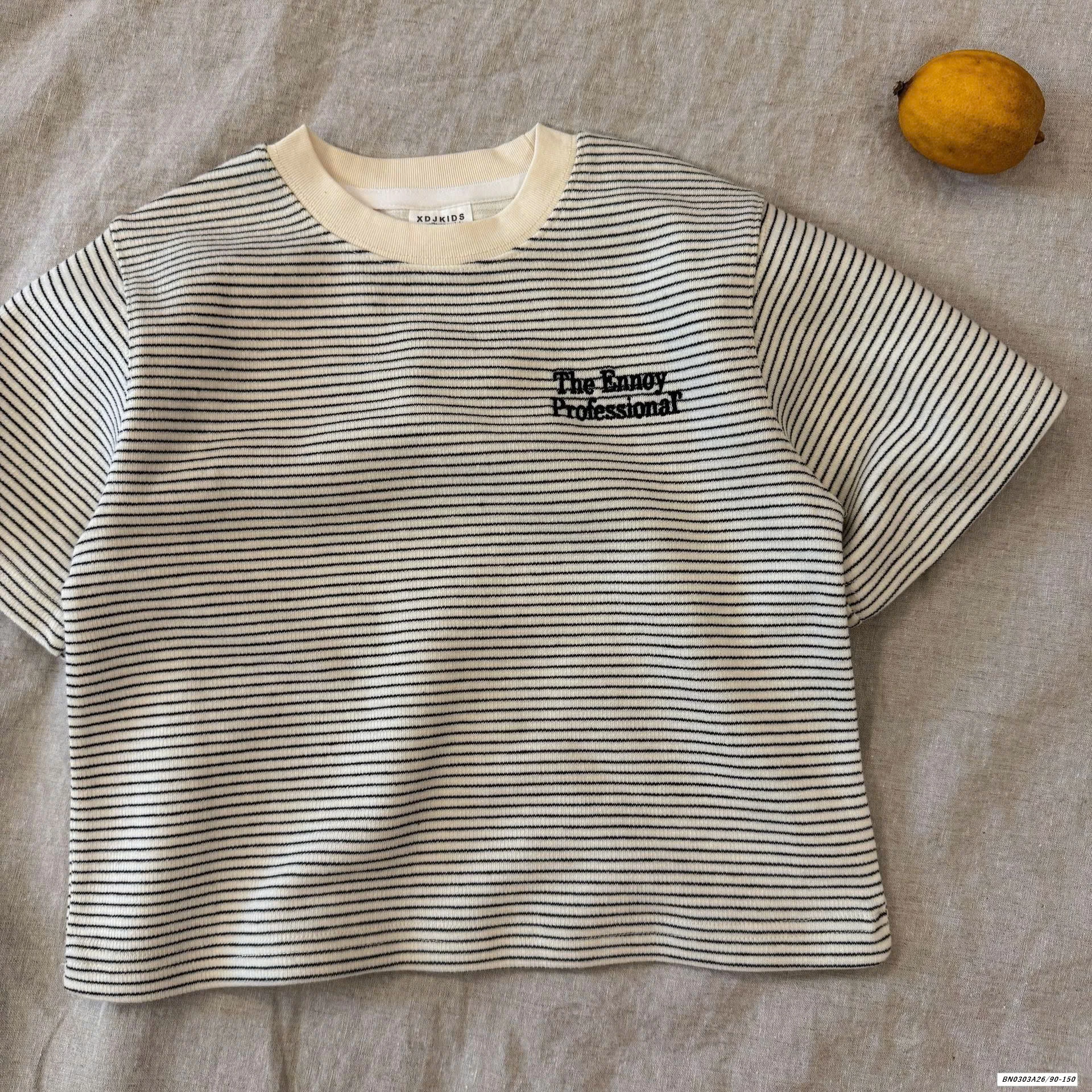 ÁO KẺ THÊU CHỮ NGỰC