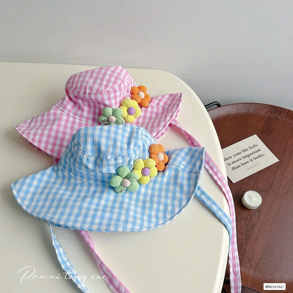 MŨ BÈO CARO GẮN HOA