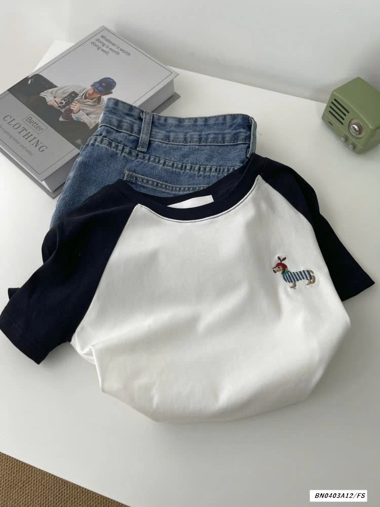 ÁO THÊU CÚN PHỐI MÀU TAY