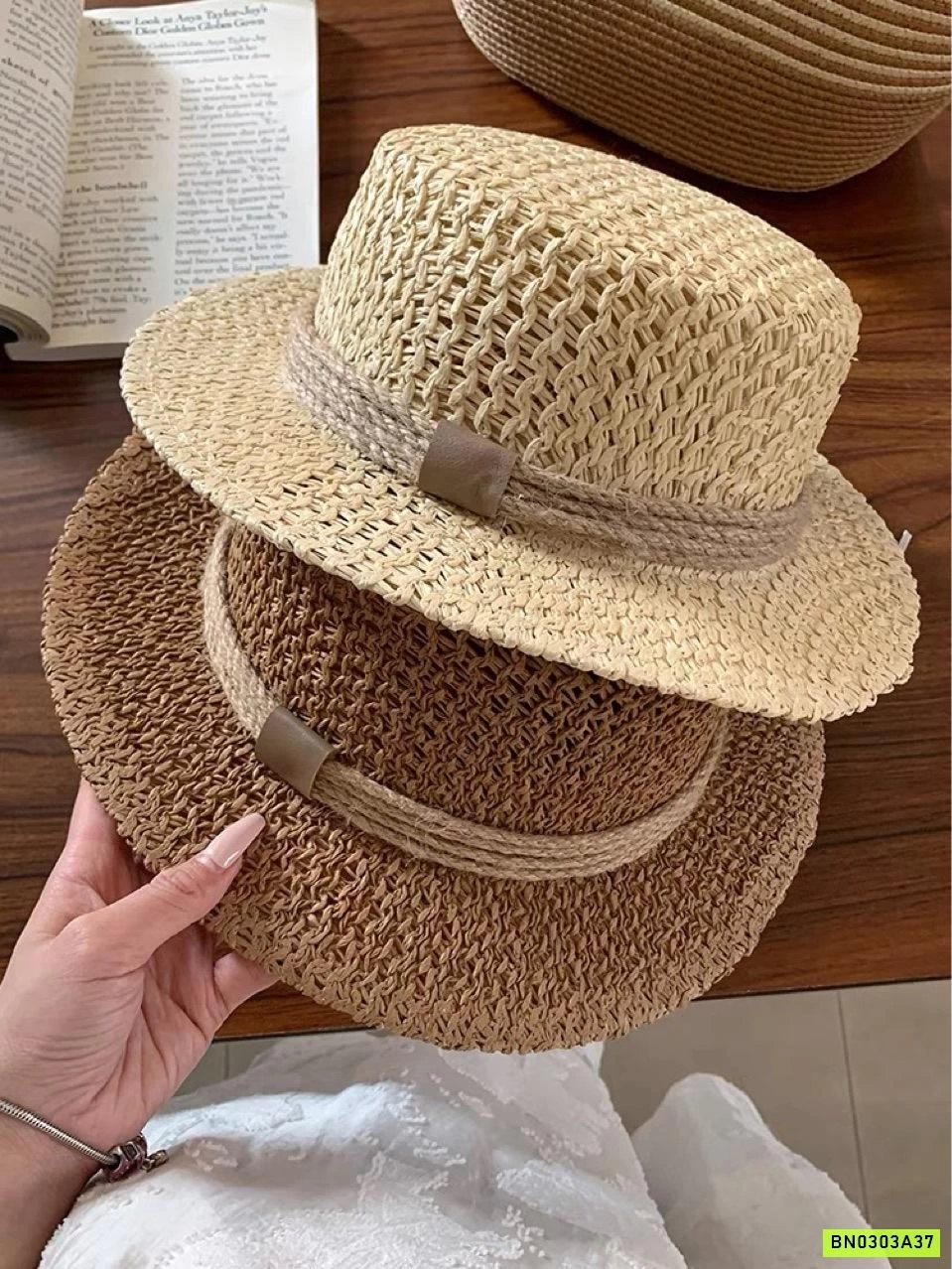 MŨ CÓI CHÓP PHẲNG VINTAGE NỮ