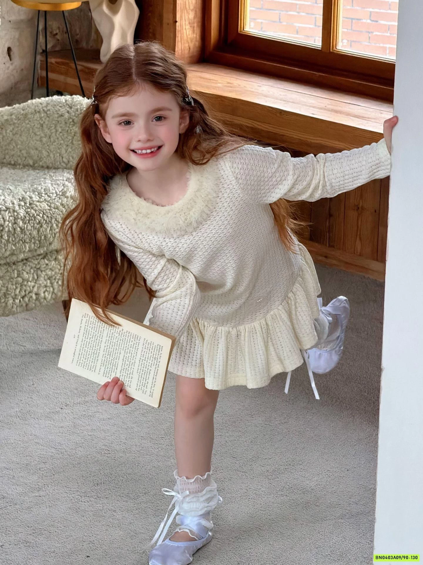 ĐẦM DỆT ĐUÔI CÁ CỔ VIỀN BÈO OTALY