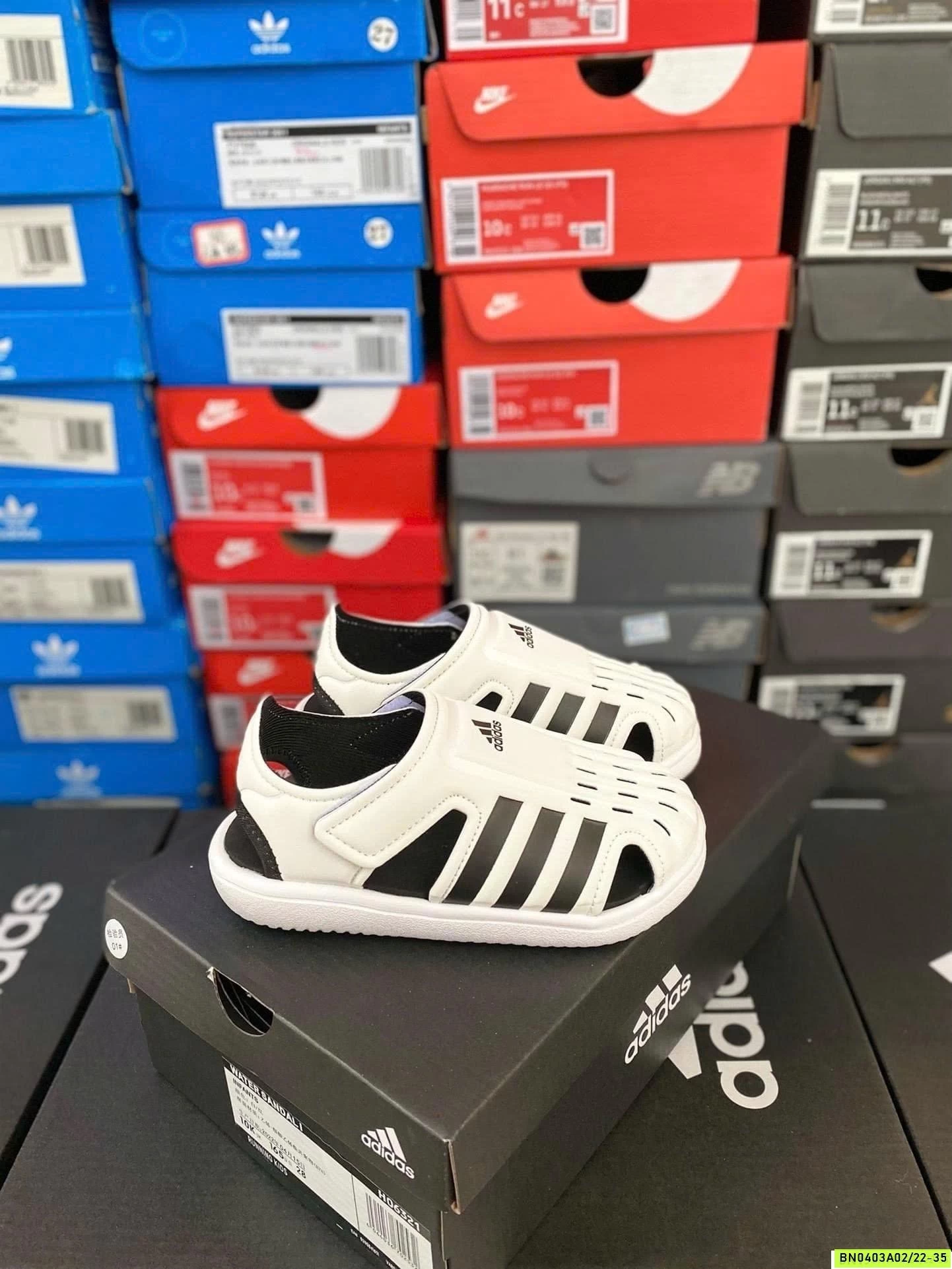 GIÀY D.A.S SIÊU NHẸ