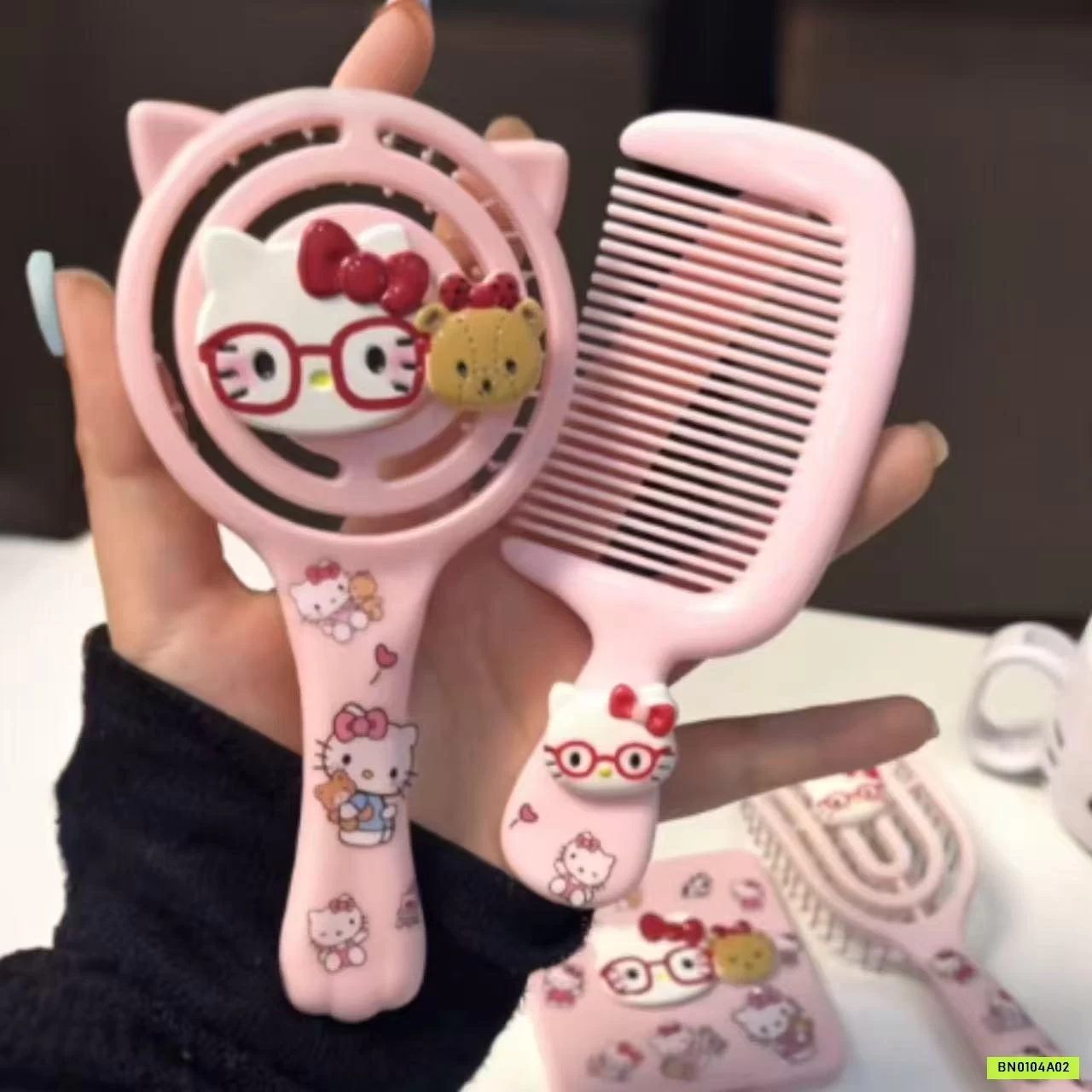 SÉT 4 LƯỢC KITTY HỒNG CHO BÉ