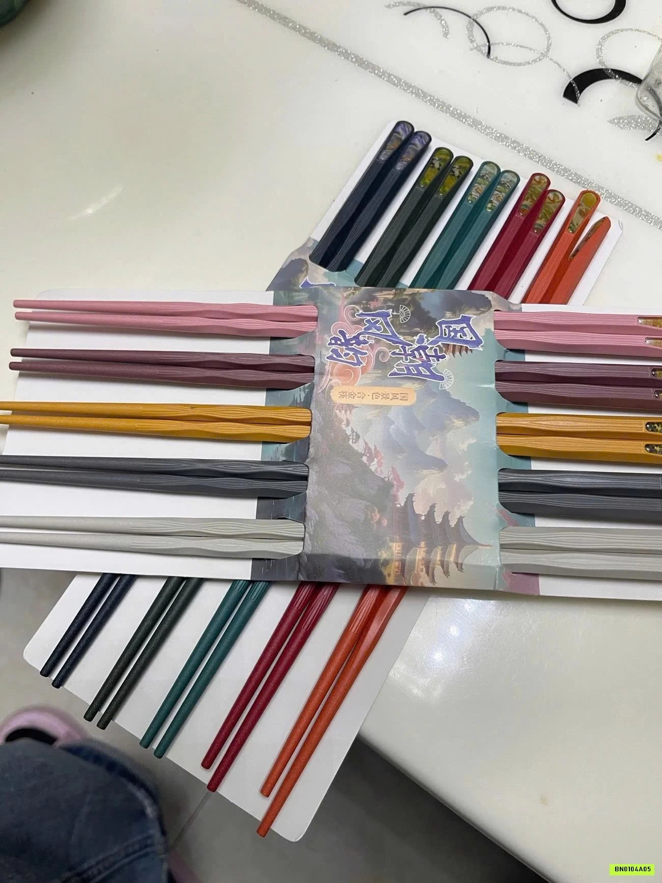 SÉT 10Đ ĐŨA HỢP KIM SẮC MÀU