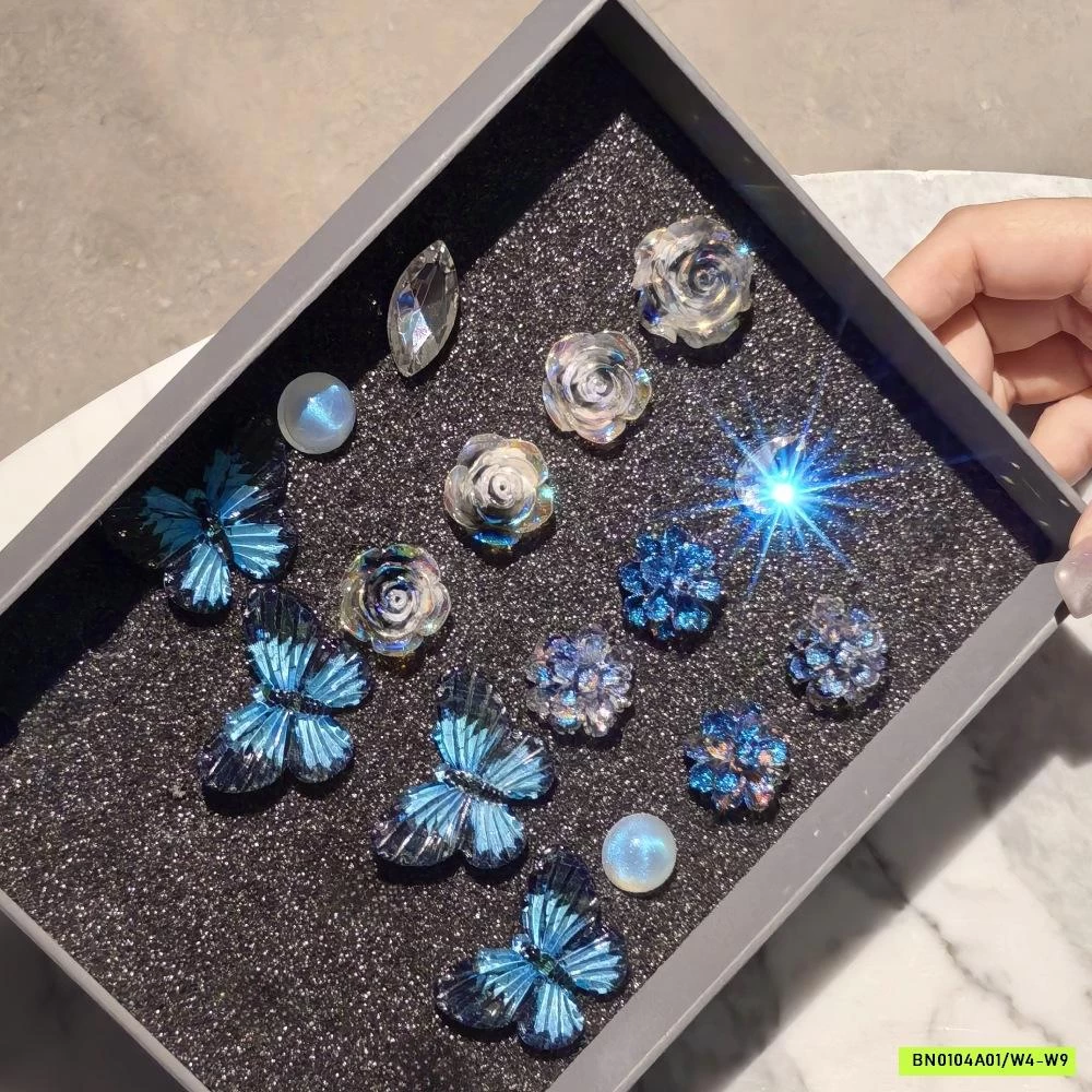 CROCS BỆT GẮN CHARM HOA XANH