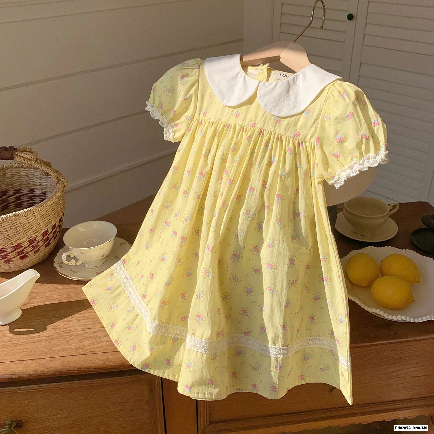 ĐẦM VÀNG CỔ SEN HOA NHÍ