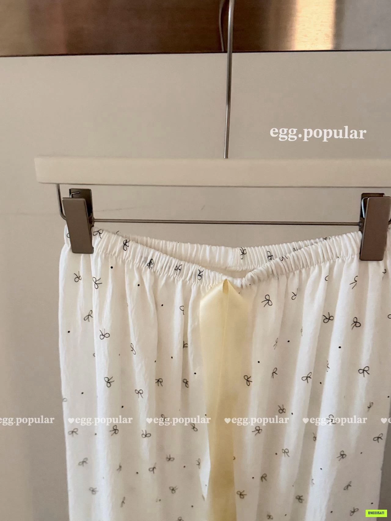 QUẦN SUÔNG HỌA TIẾT EGG