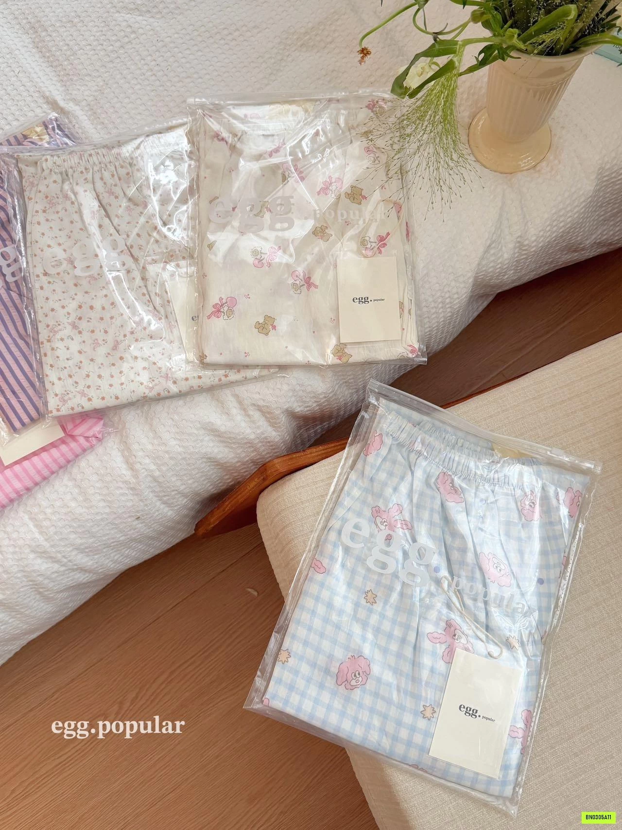 QUẦN SUÔNG HỌA TIẾT EGG