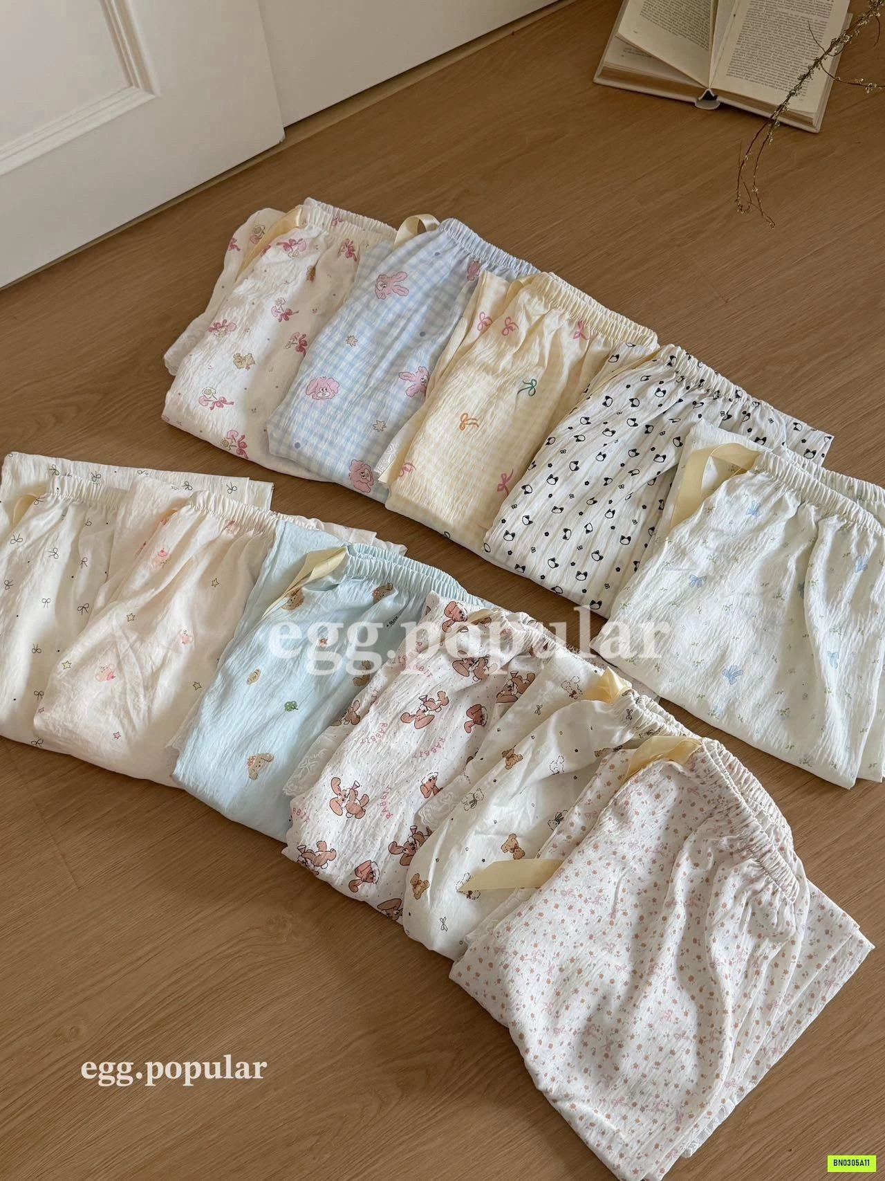 QUẦN SUÔNG HỌA TIẾT EGG