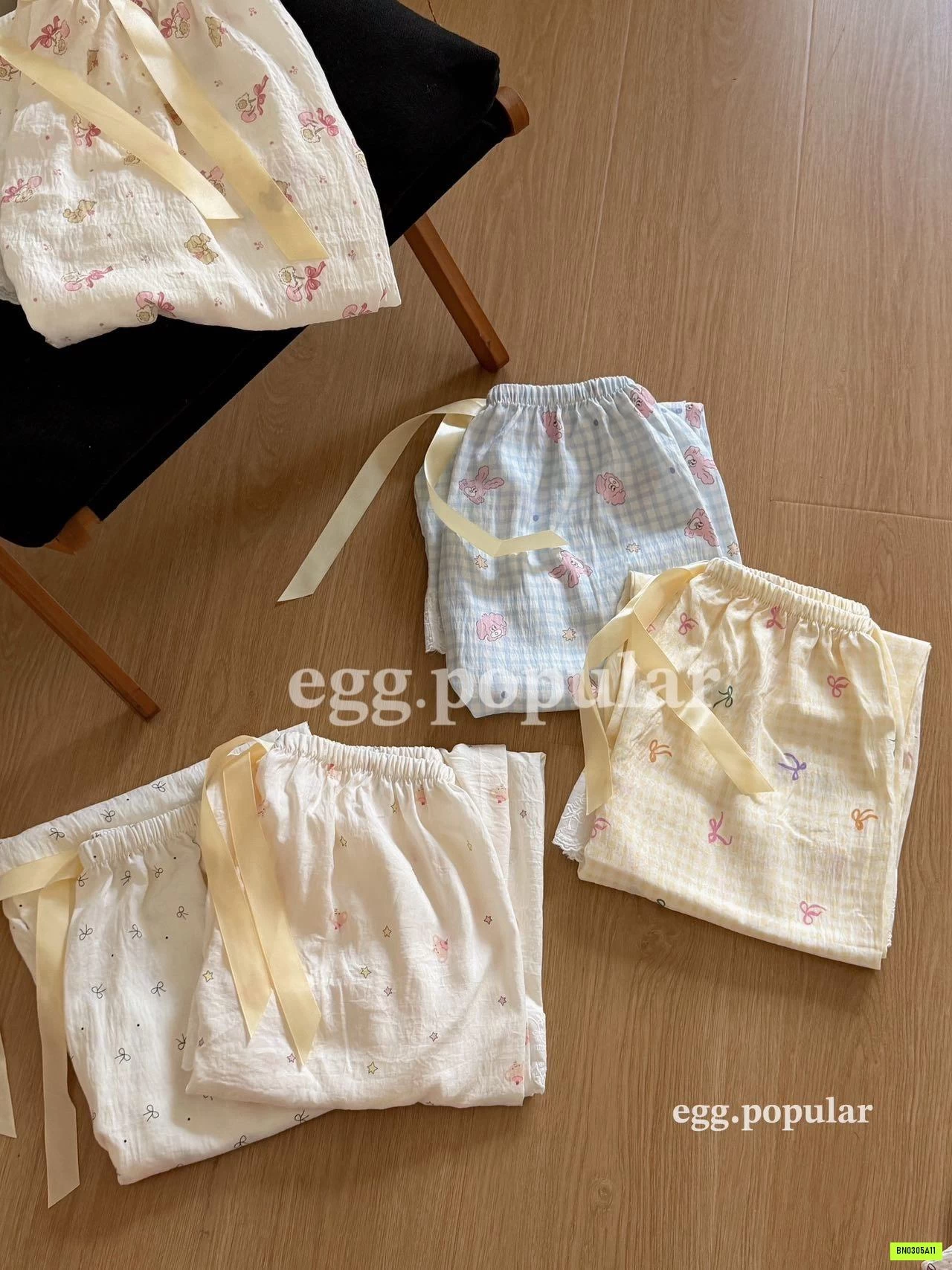 QUẦN SUÔNG HỌA TIẾT EGG