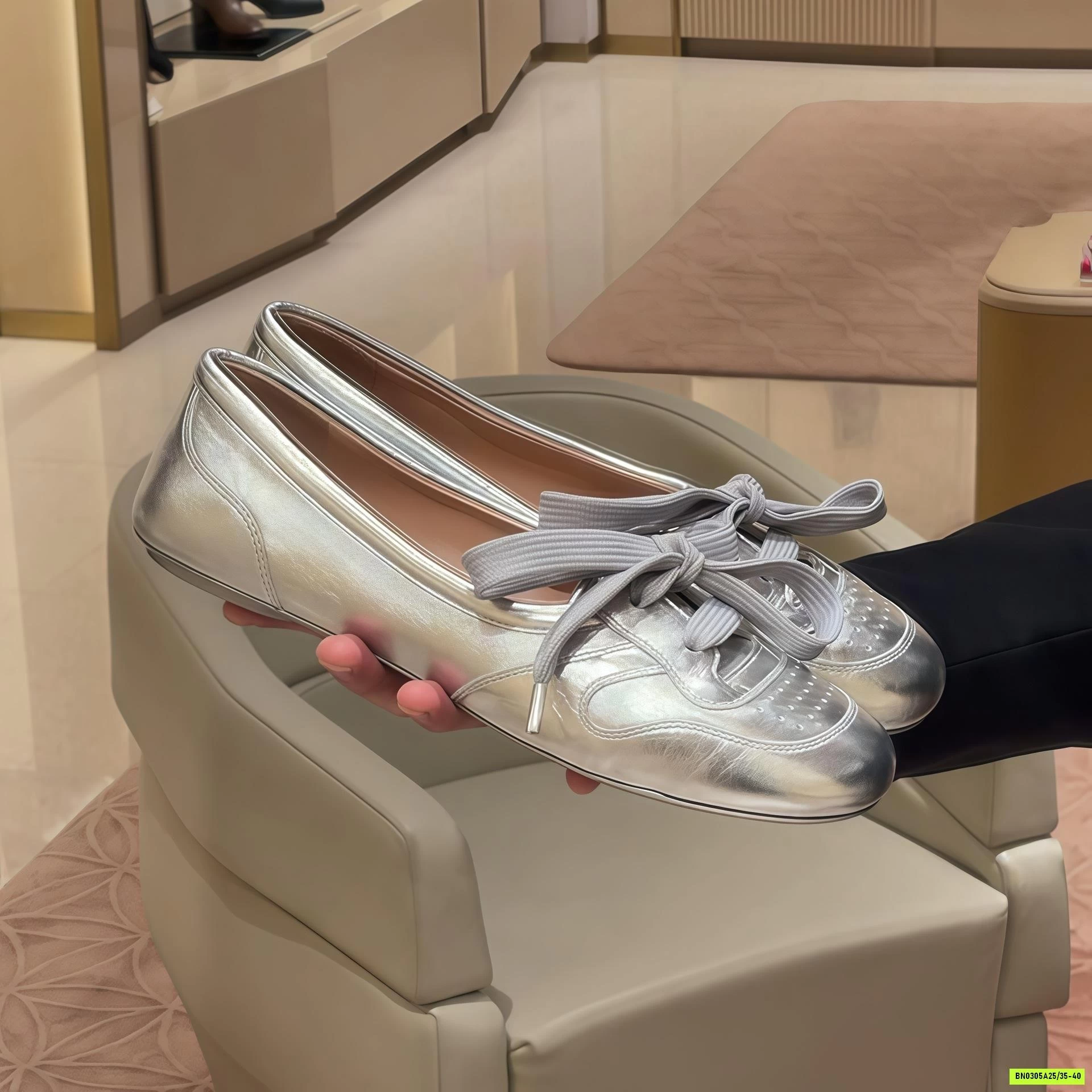 SLIPON LƯỜI BUỘC DÂY