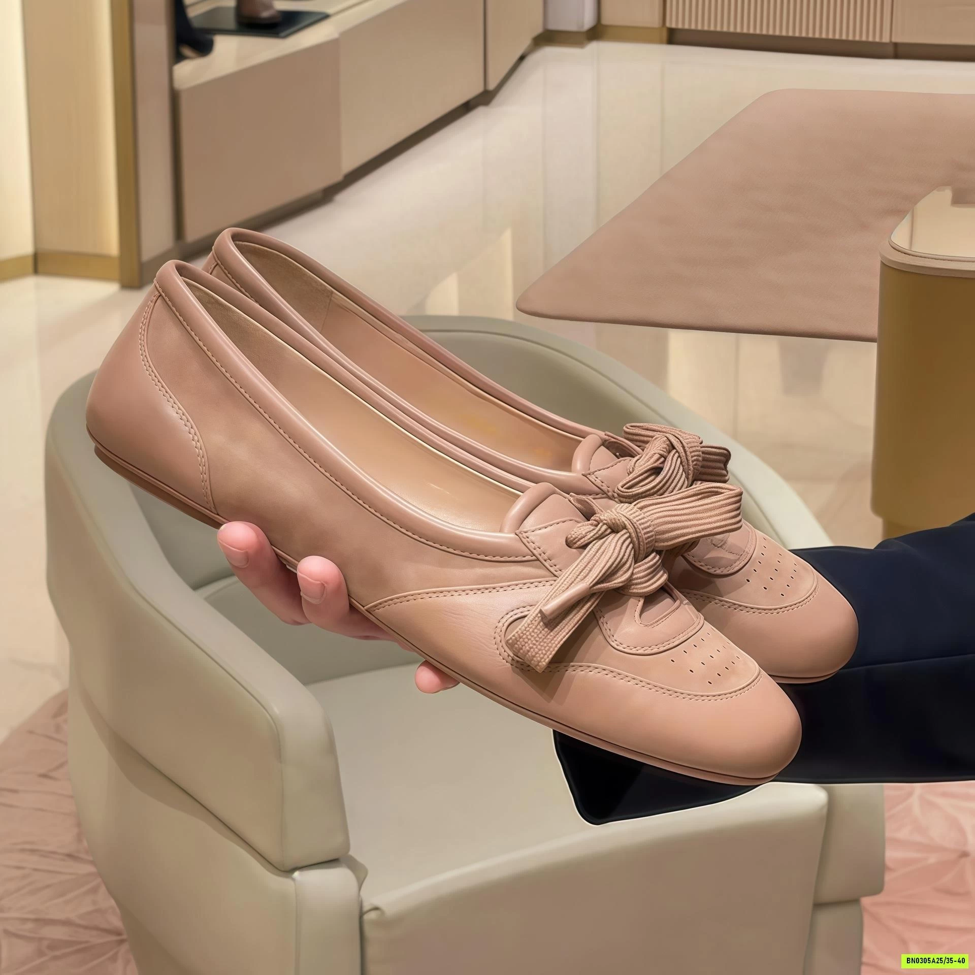 SLIPON LƯỜI BUỘC DÂY