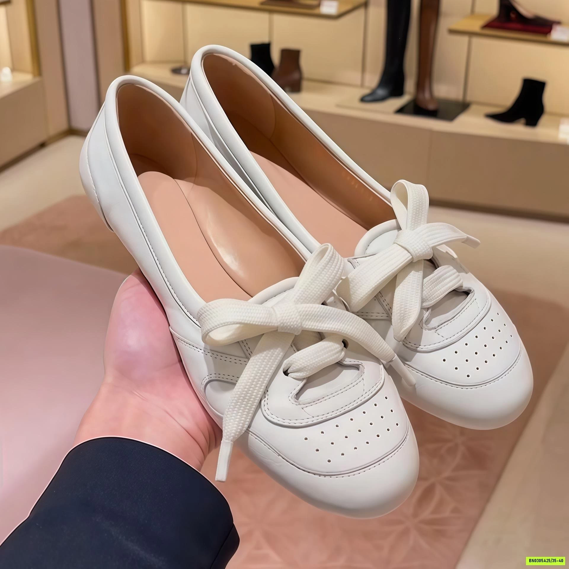 SLIPON LƯỜI BUỘC DÂY