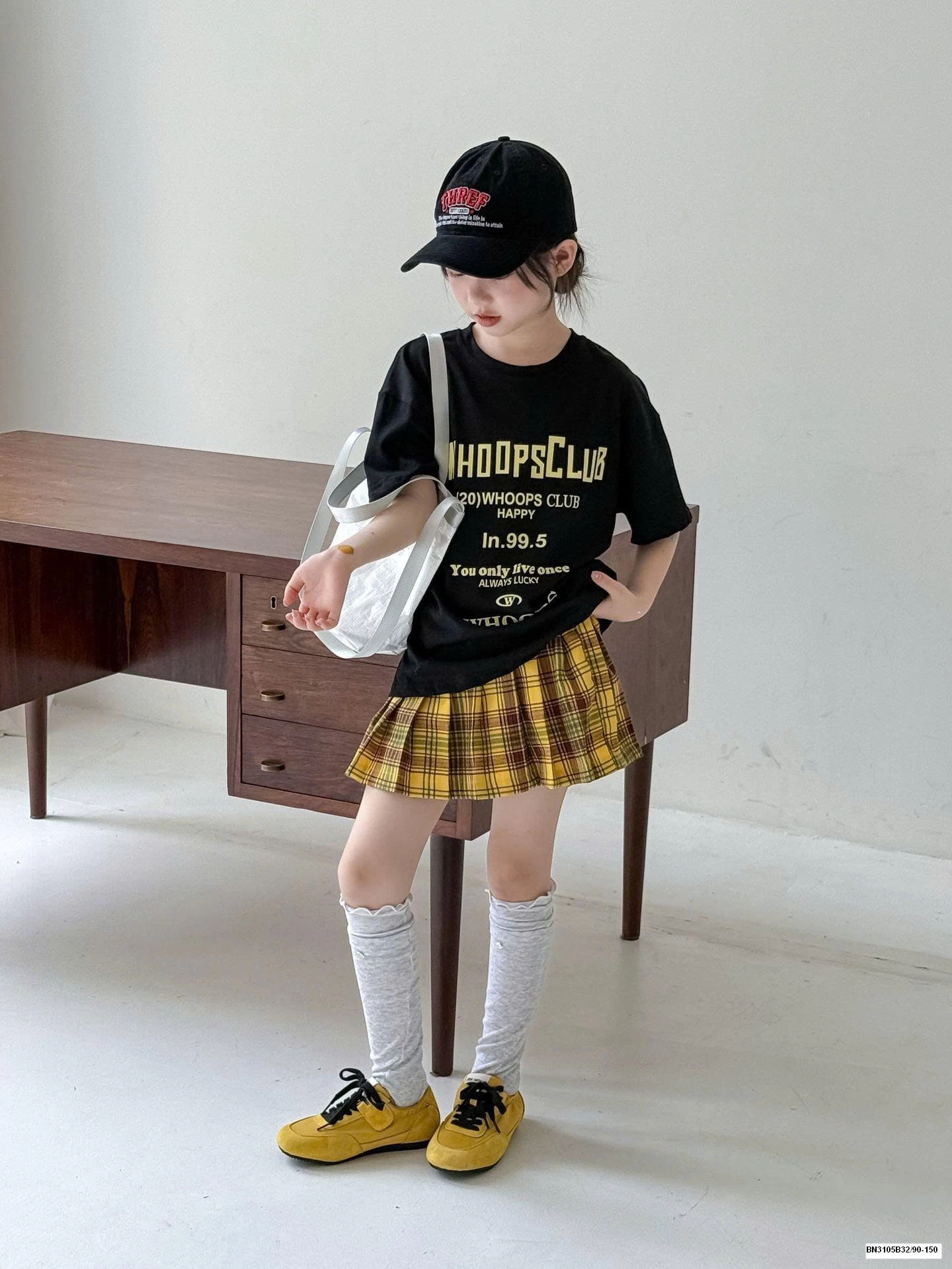 SET ÁO PHÔNG MIX CHÂN VÁY XẾP LY VÀNG