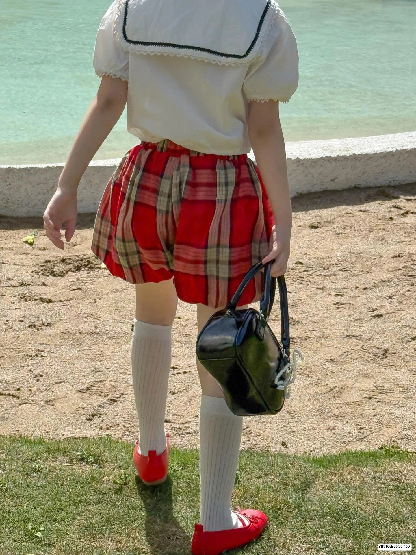 SET SƠ MI DÁNG NẮNG MIX QUẦN VÁY CARO ĐỎ