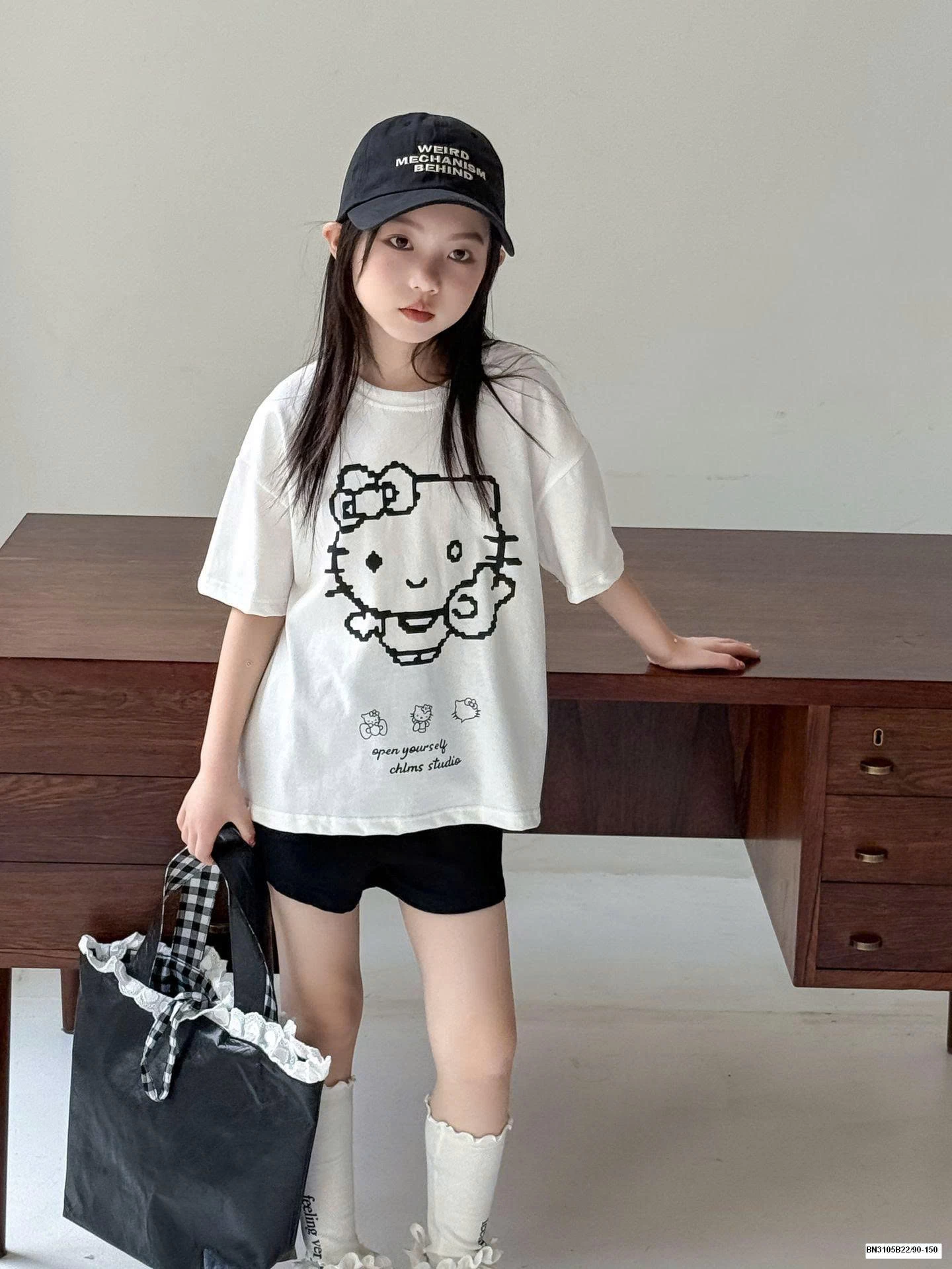 SET ÁO THUN + QUẦN SHORT HELLO KITTY BÉ GÁI