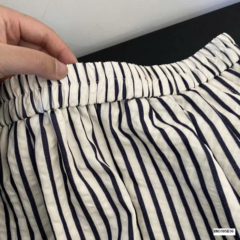 QUẦN KẺ SUỐNG RS.STUDIO