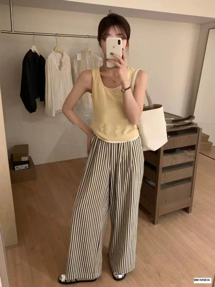 QUẦN KẺ SUỐNG RS.STUDIO