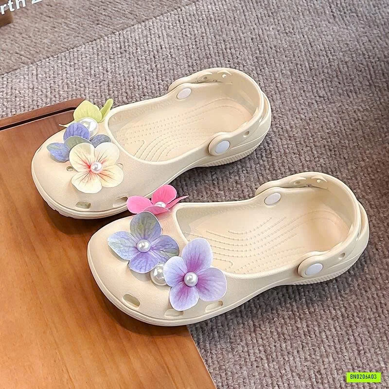 CROCS BỆT CHARM HOA