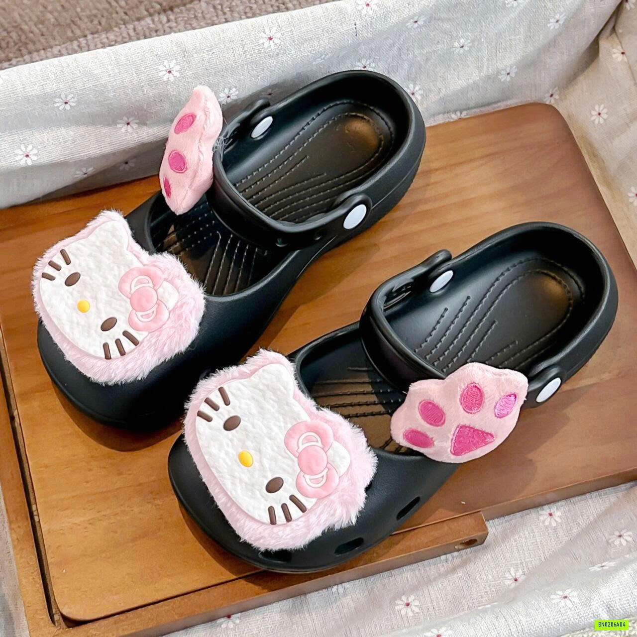 CROCS BỆT CHARM KITTY