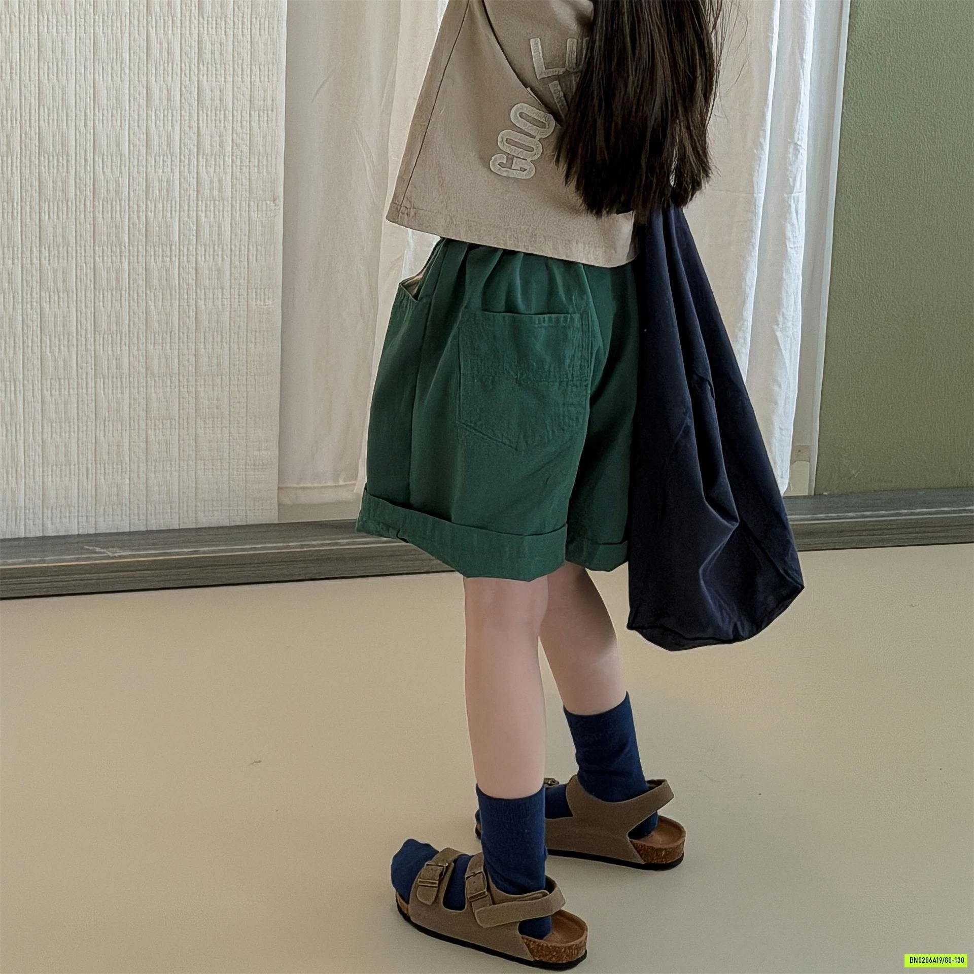 SHORT THÔ THÊU CHỮ ADBABY