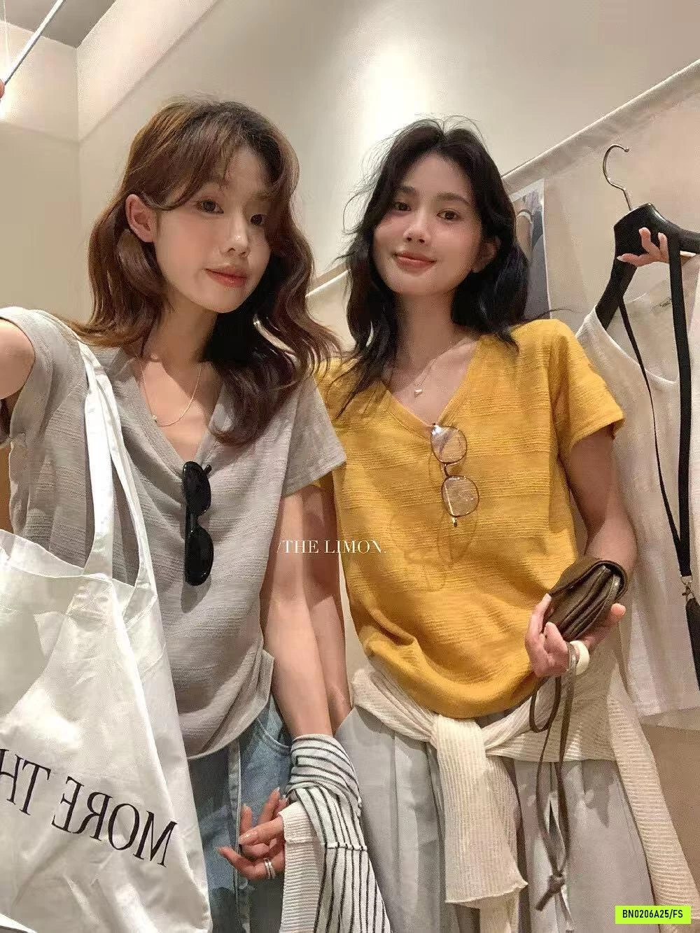 ÁO THUN XƯỚC DỆT CỔ TYM